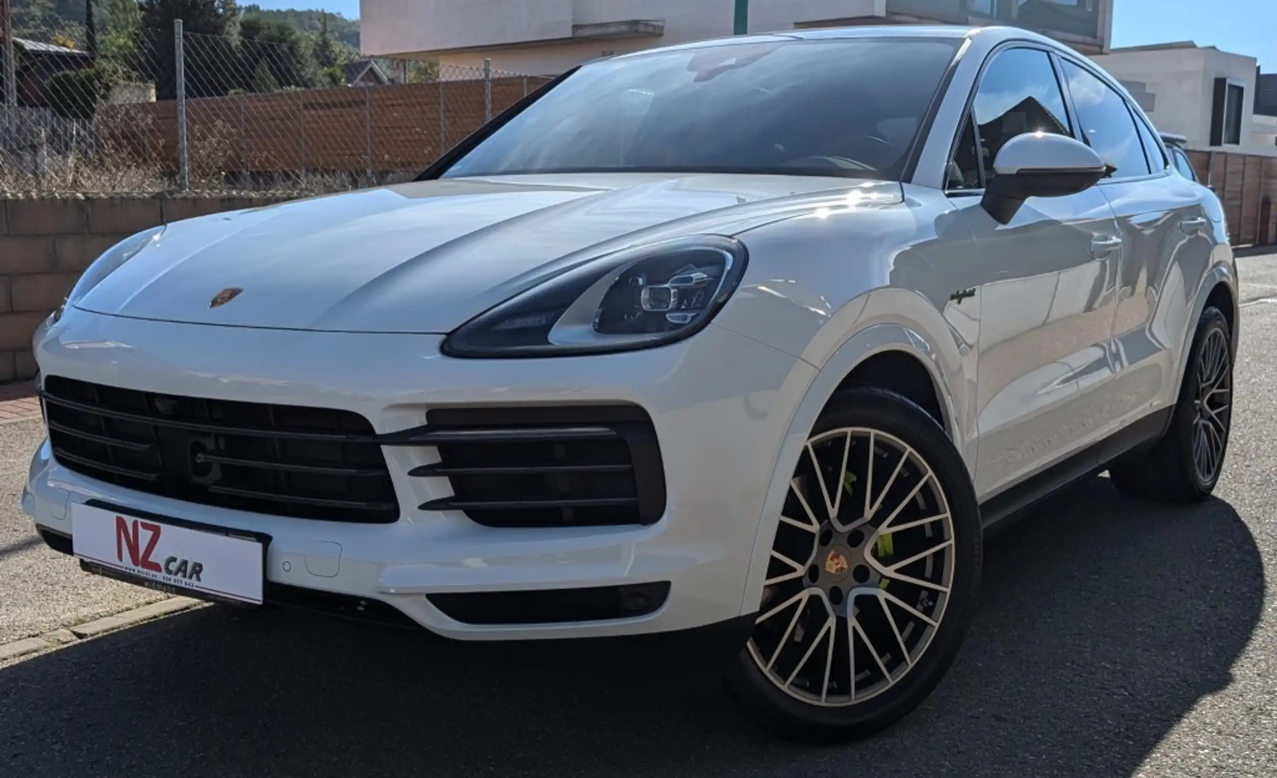 Porsche - Cayenne