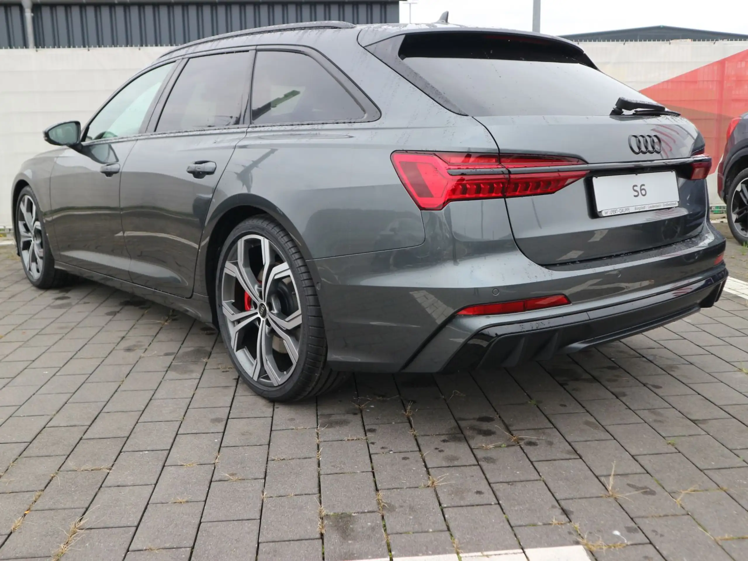 Audi - S6