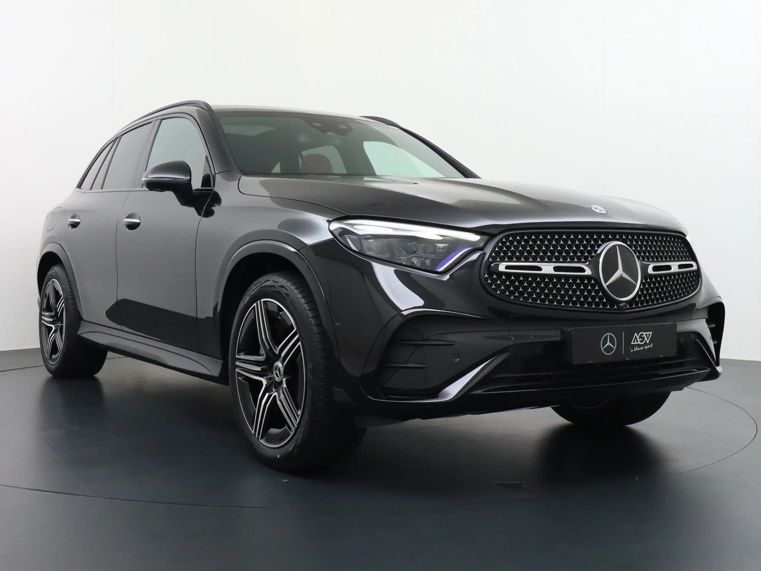 Mercedes-Benz - GLC 300