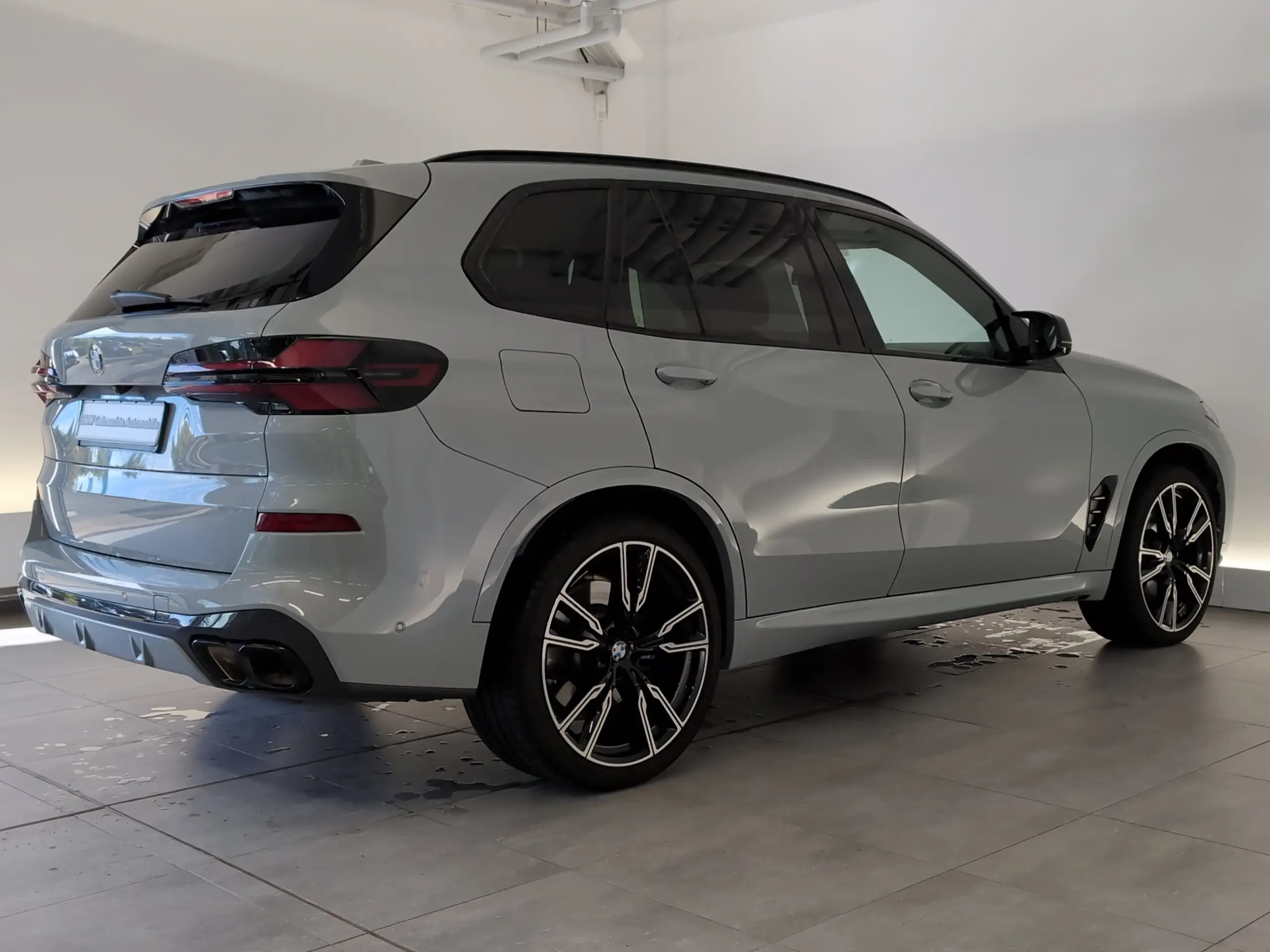 BMW - X5 M