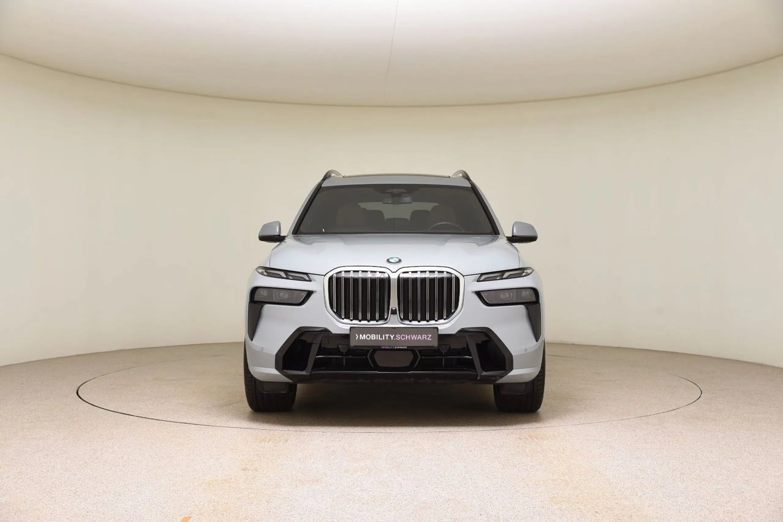 BMW - X7