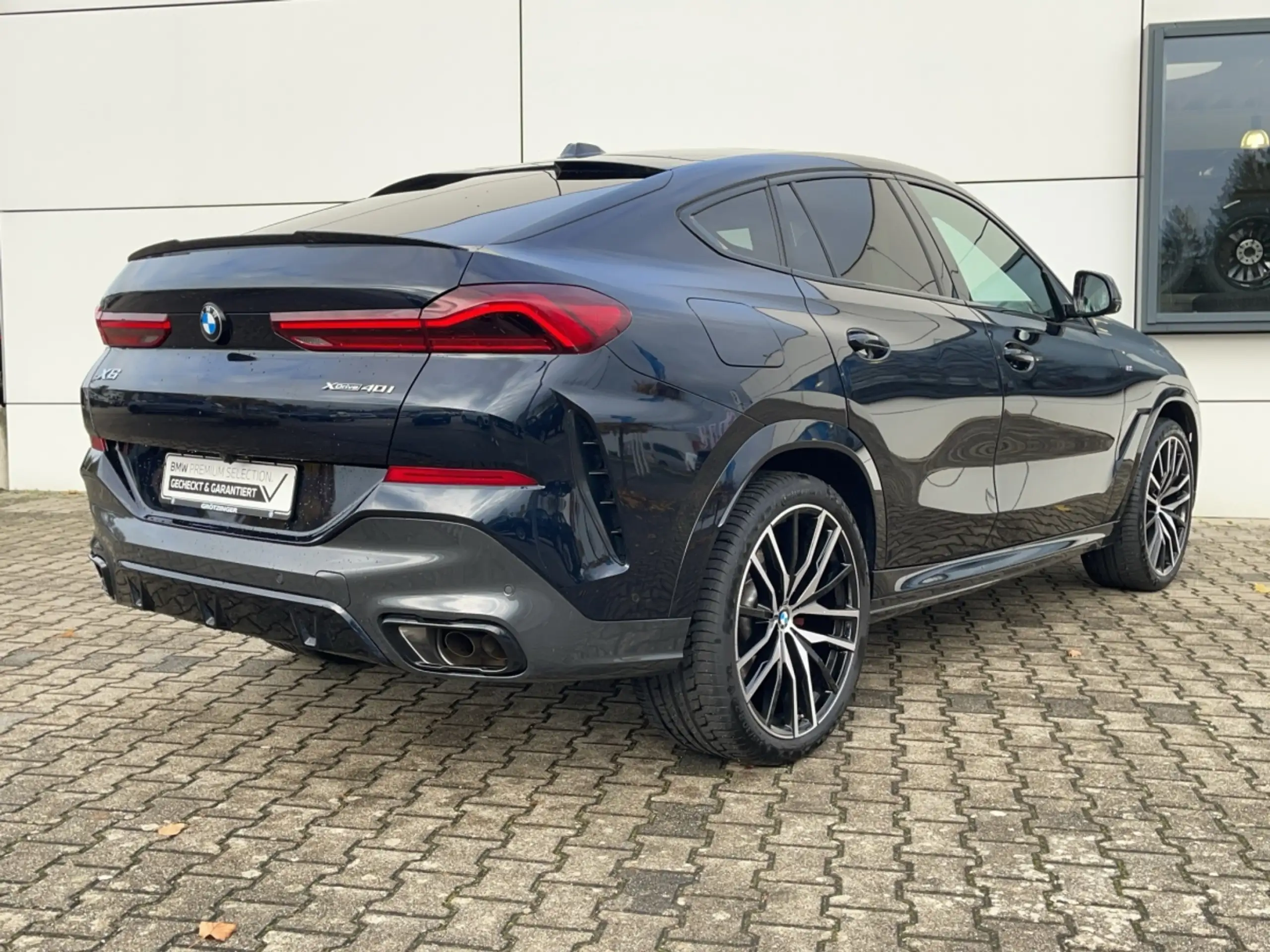 BMW - X6