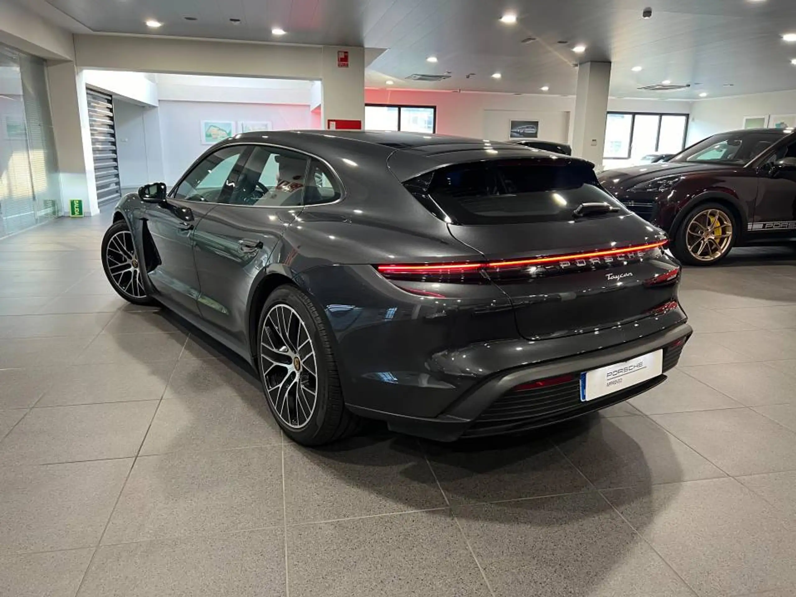 Porsche - Taycan