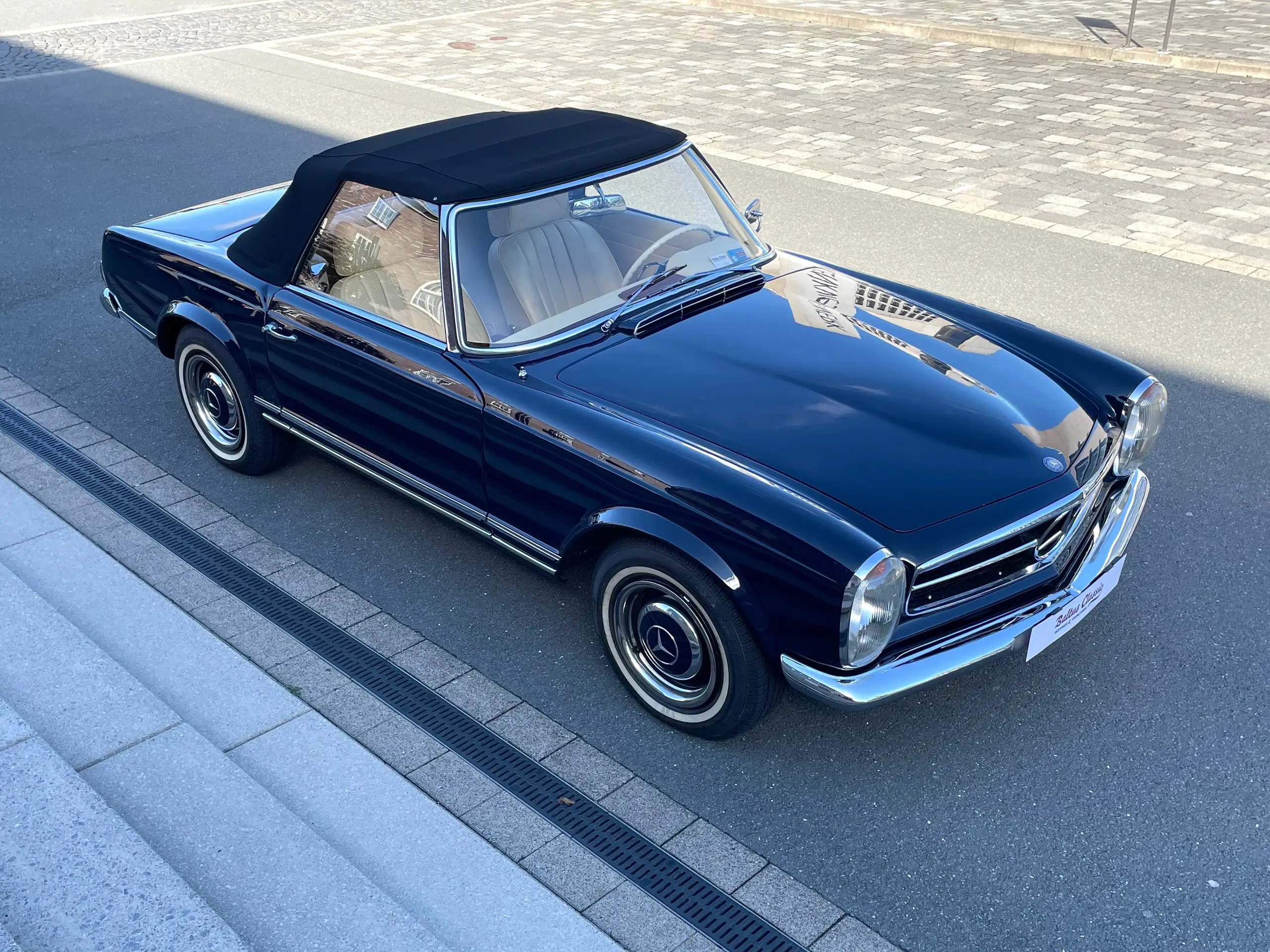 Mercedes-Benz - SL 230