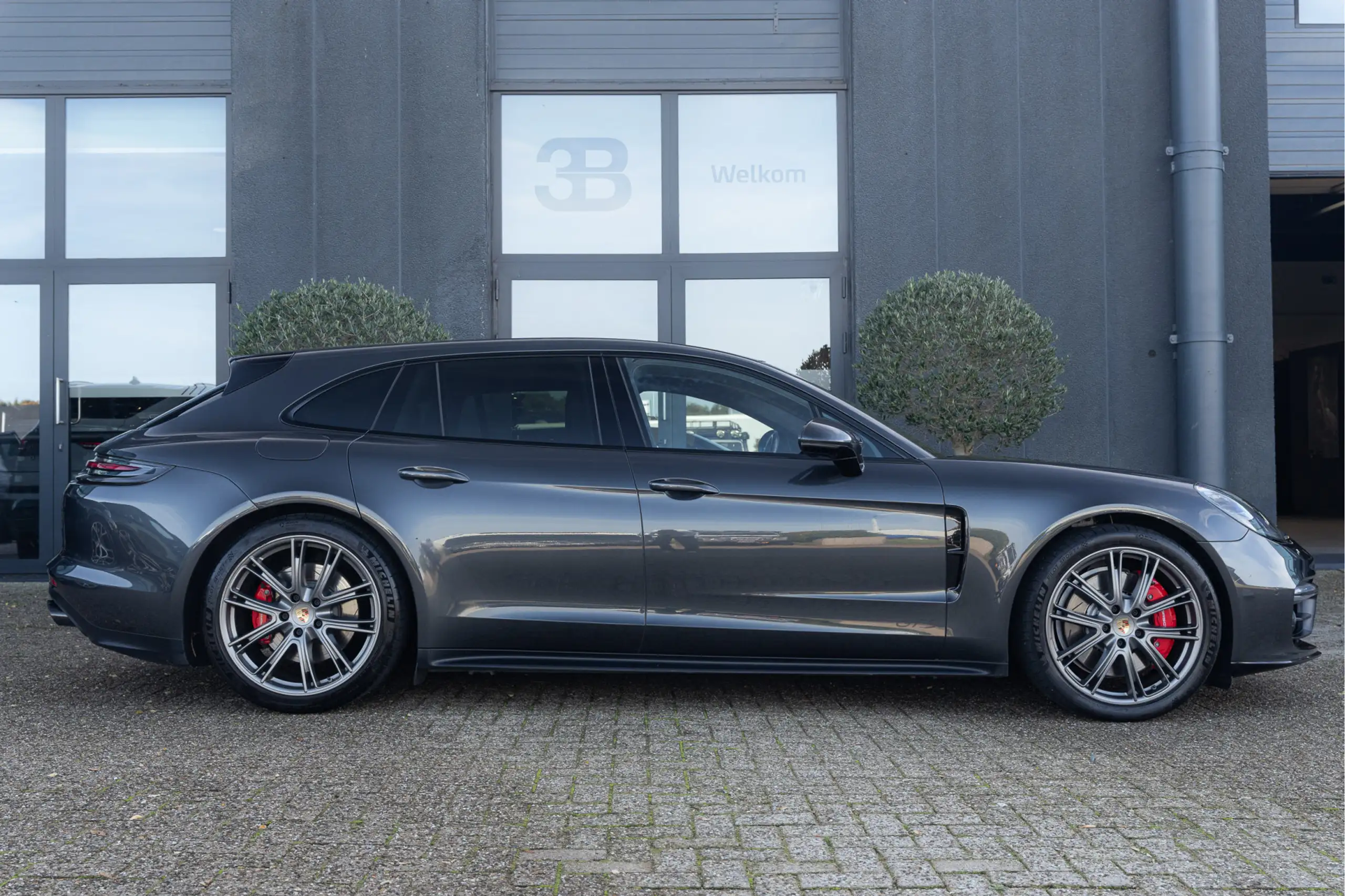 Porsche - Panamera