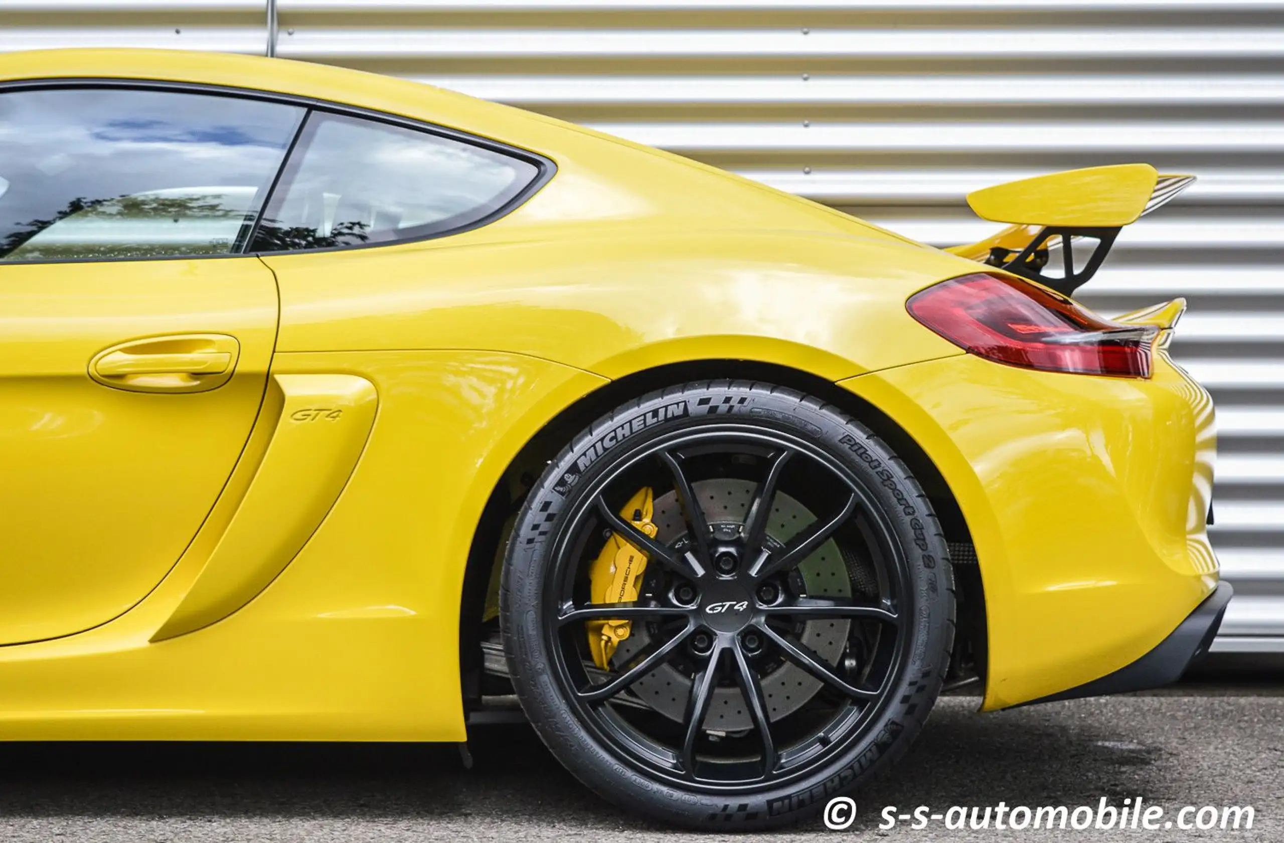 Porsche - Cayman