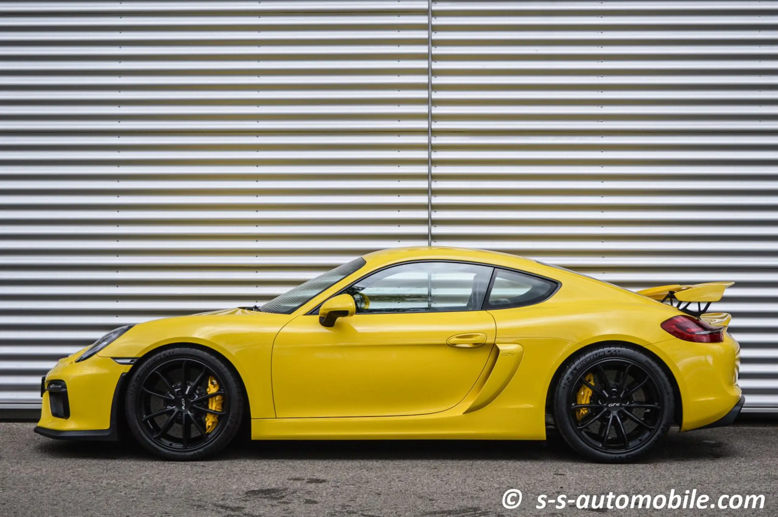 Porsche - Cayman