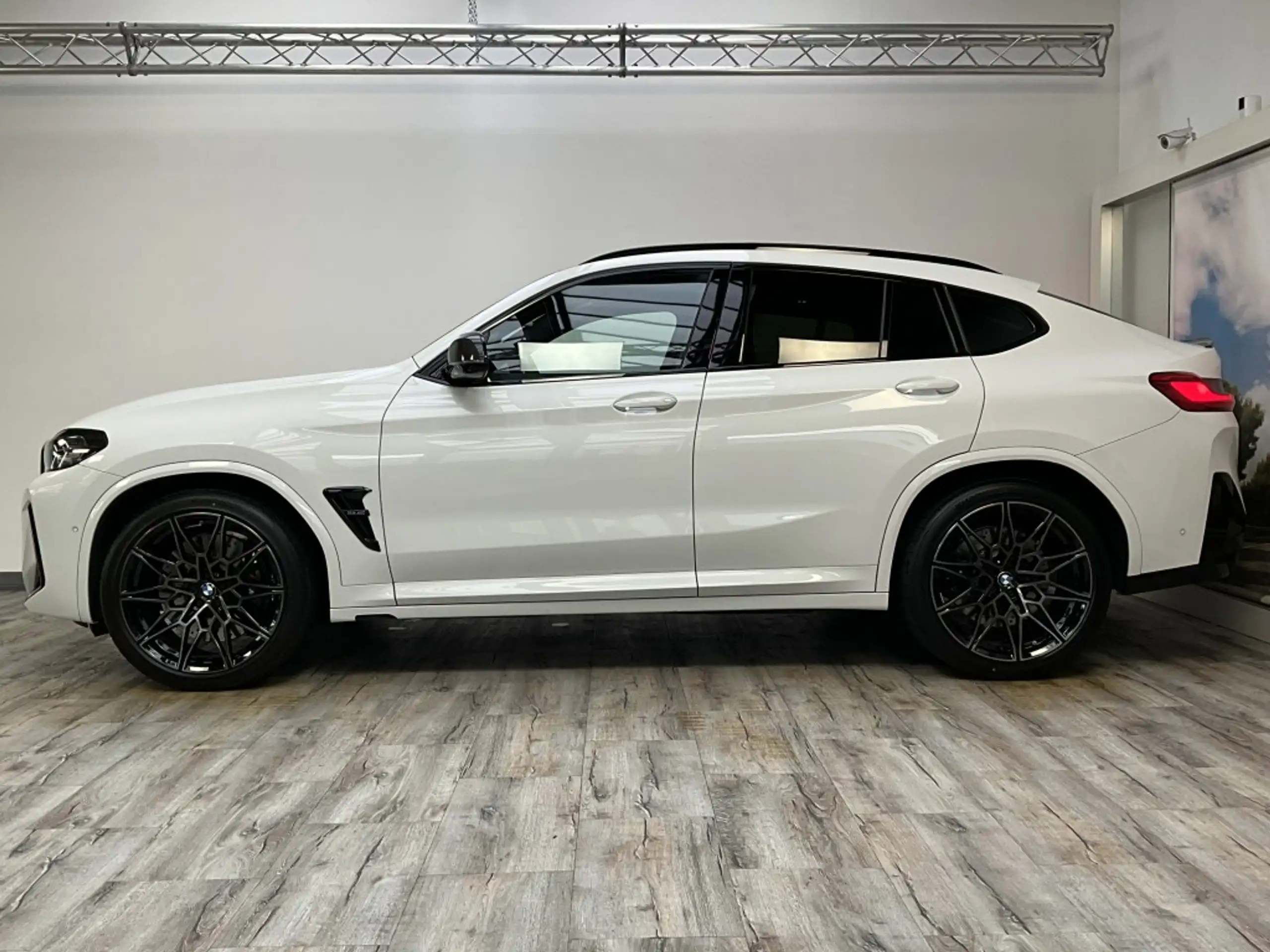 BMW - X4 M