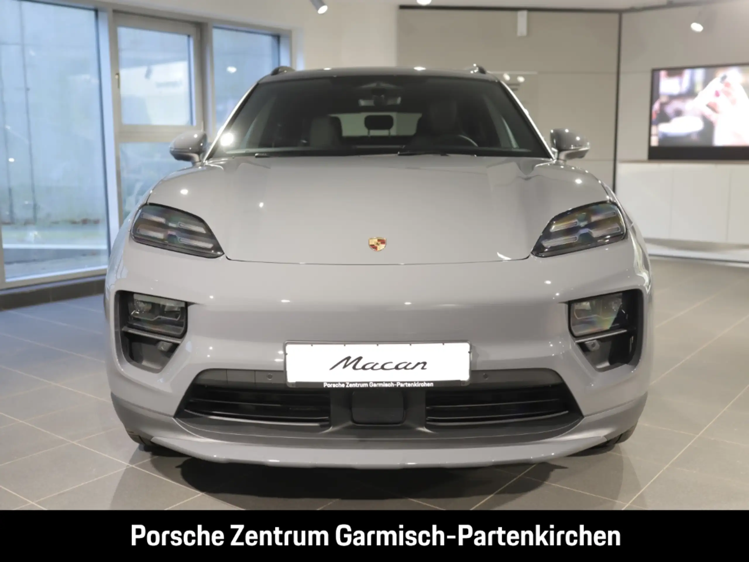 Porsche - Macan