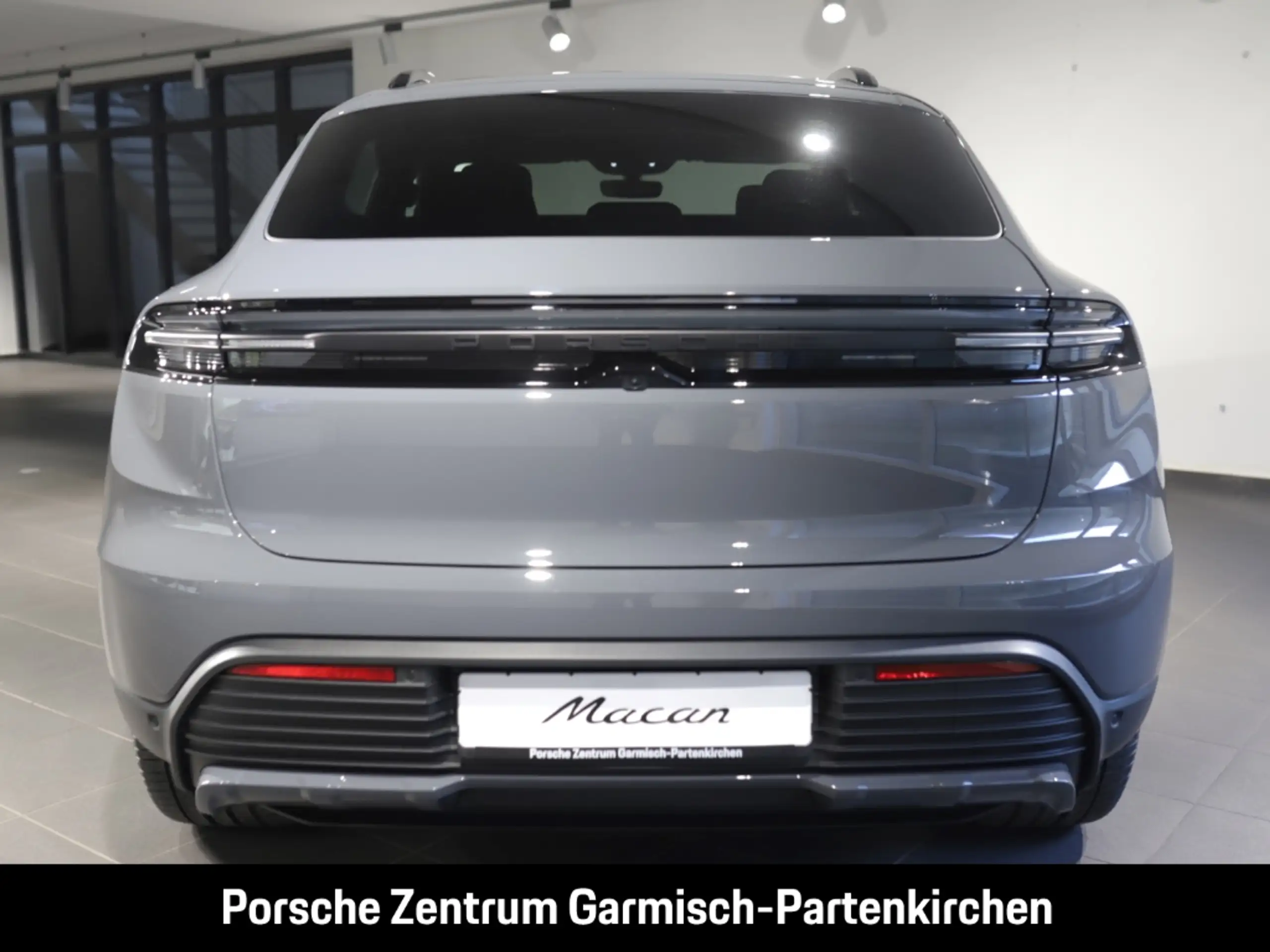 Porsche - Macan