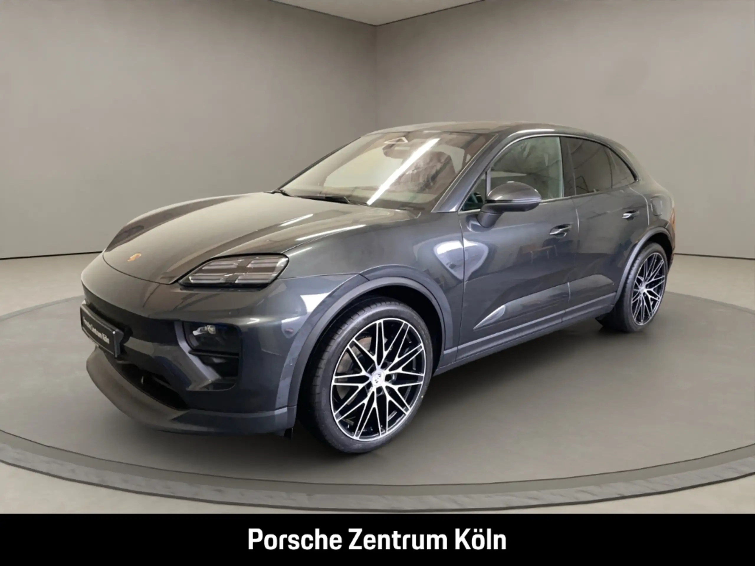 Porsche - Macan