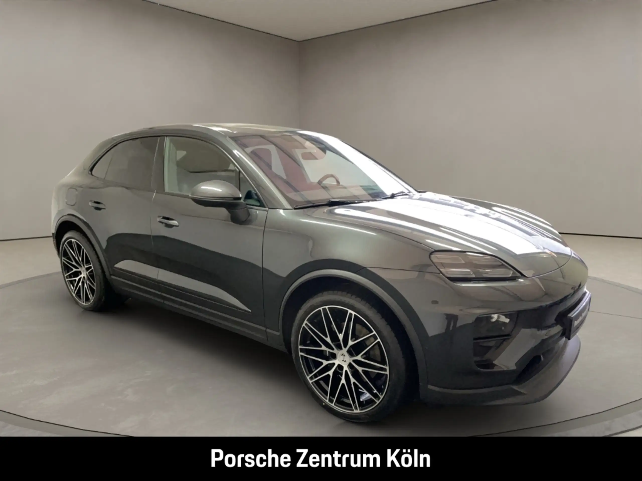 Porsche - Macan