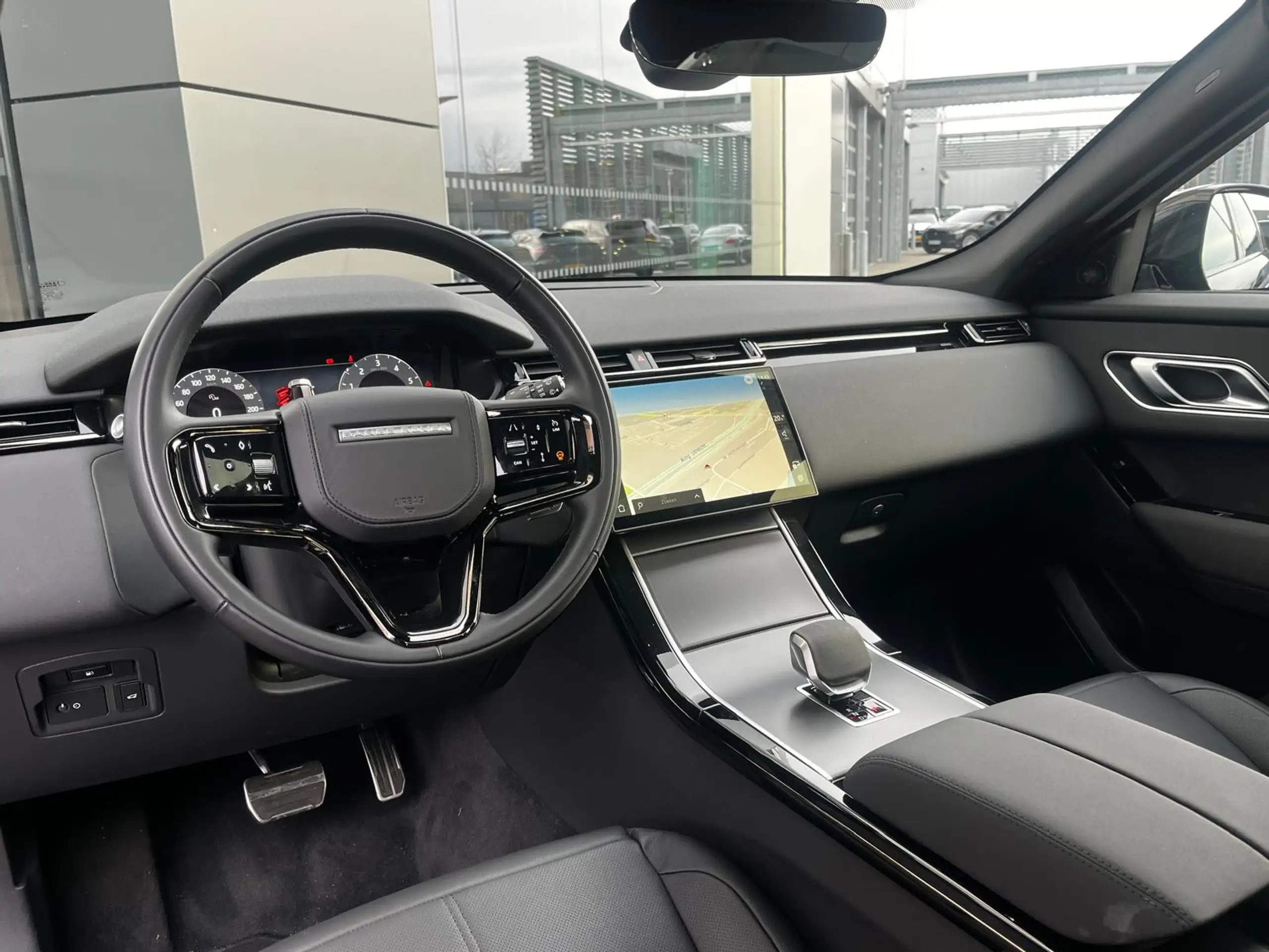 Land Rover - Range Rover Velar