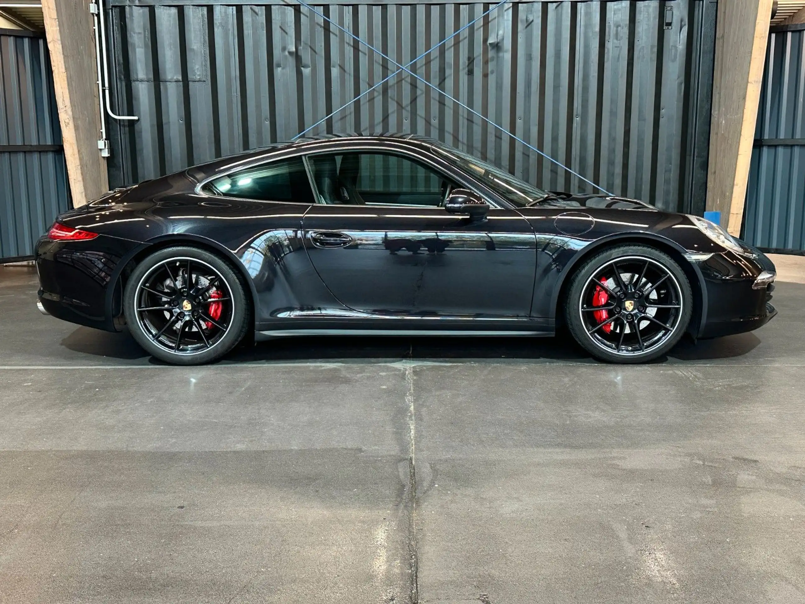 Porsche - 911