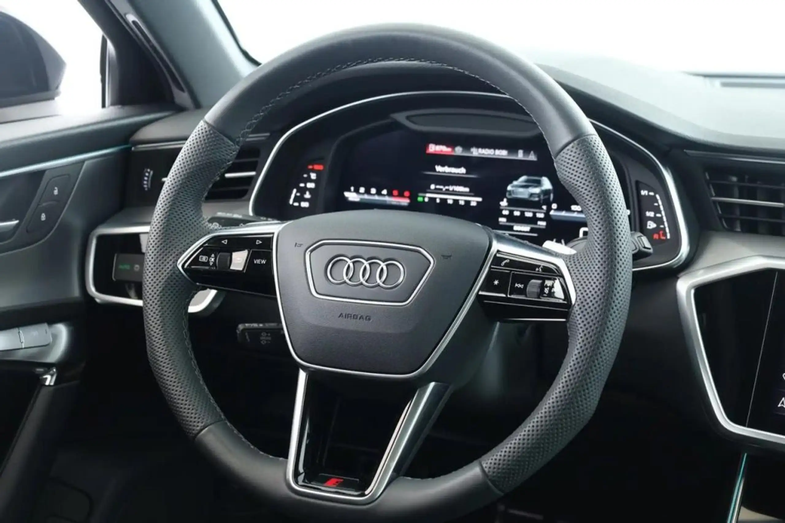 Audi - S6