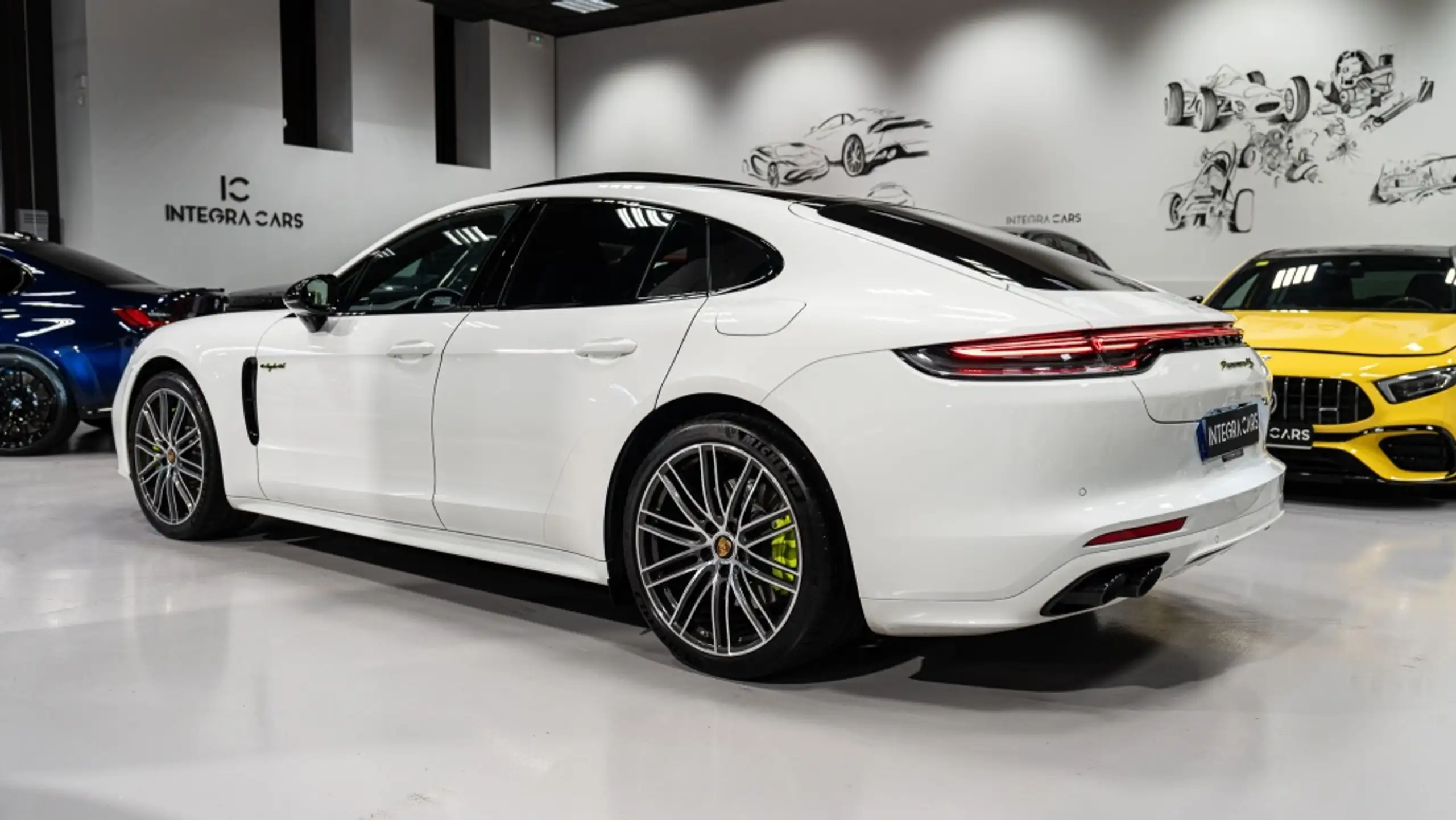 Porsche - Panamera