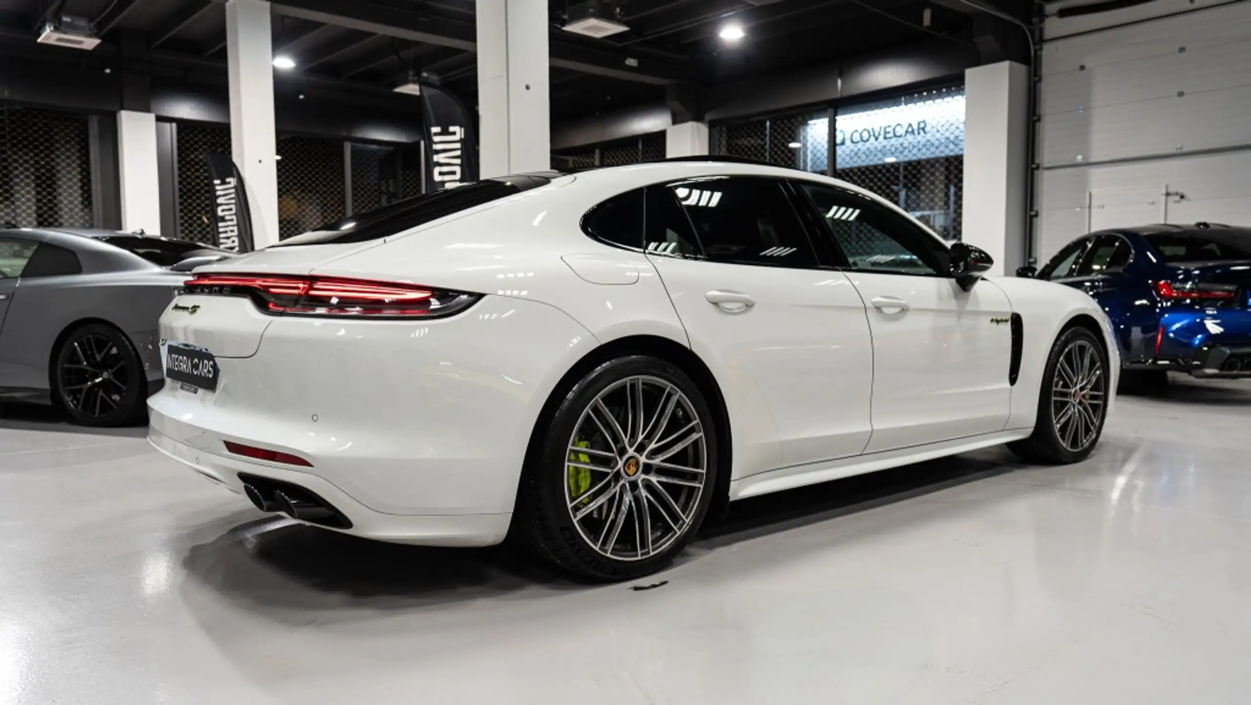 Porsche - Panamera