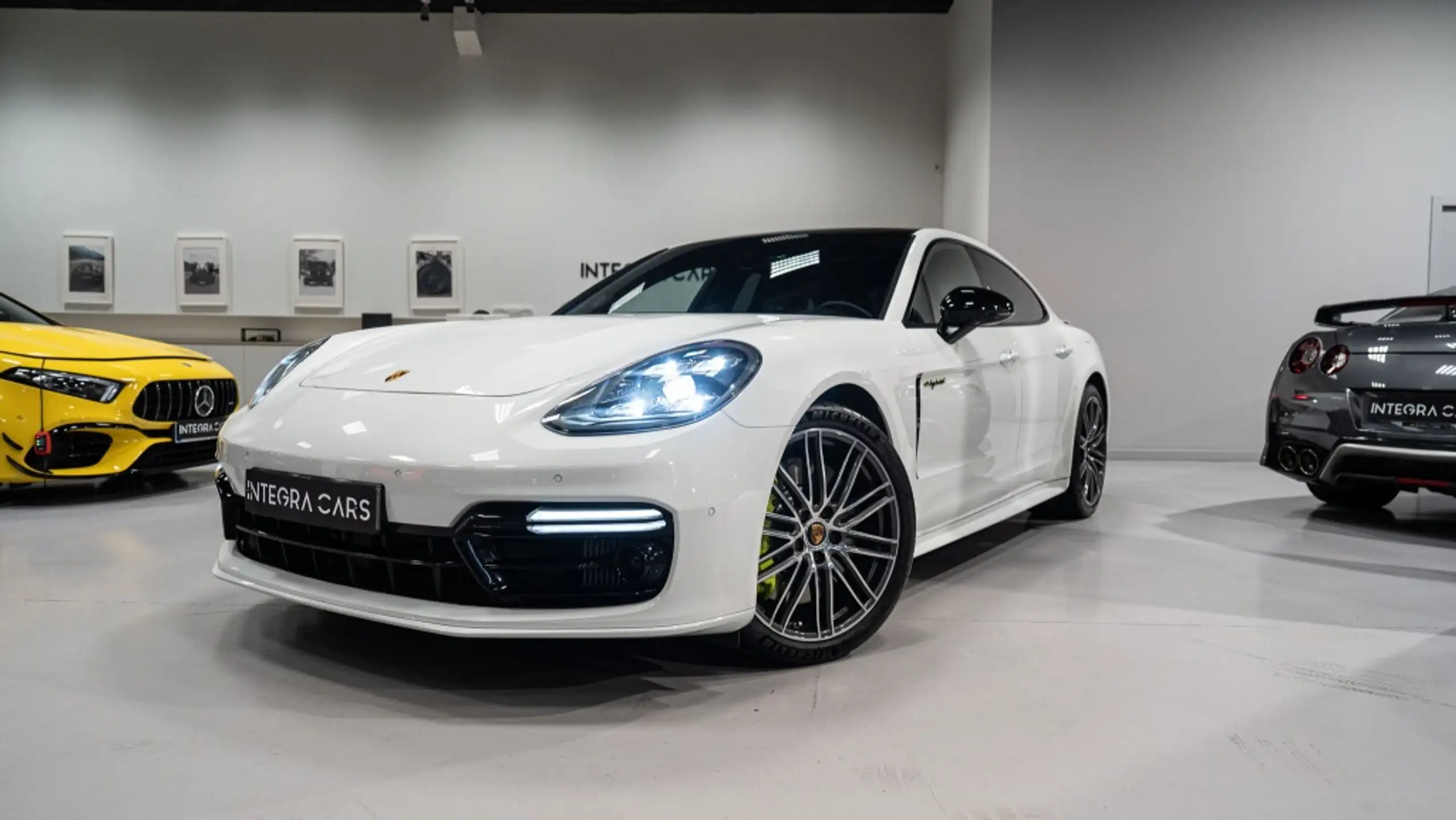 Porsche - Panamera