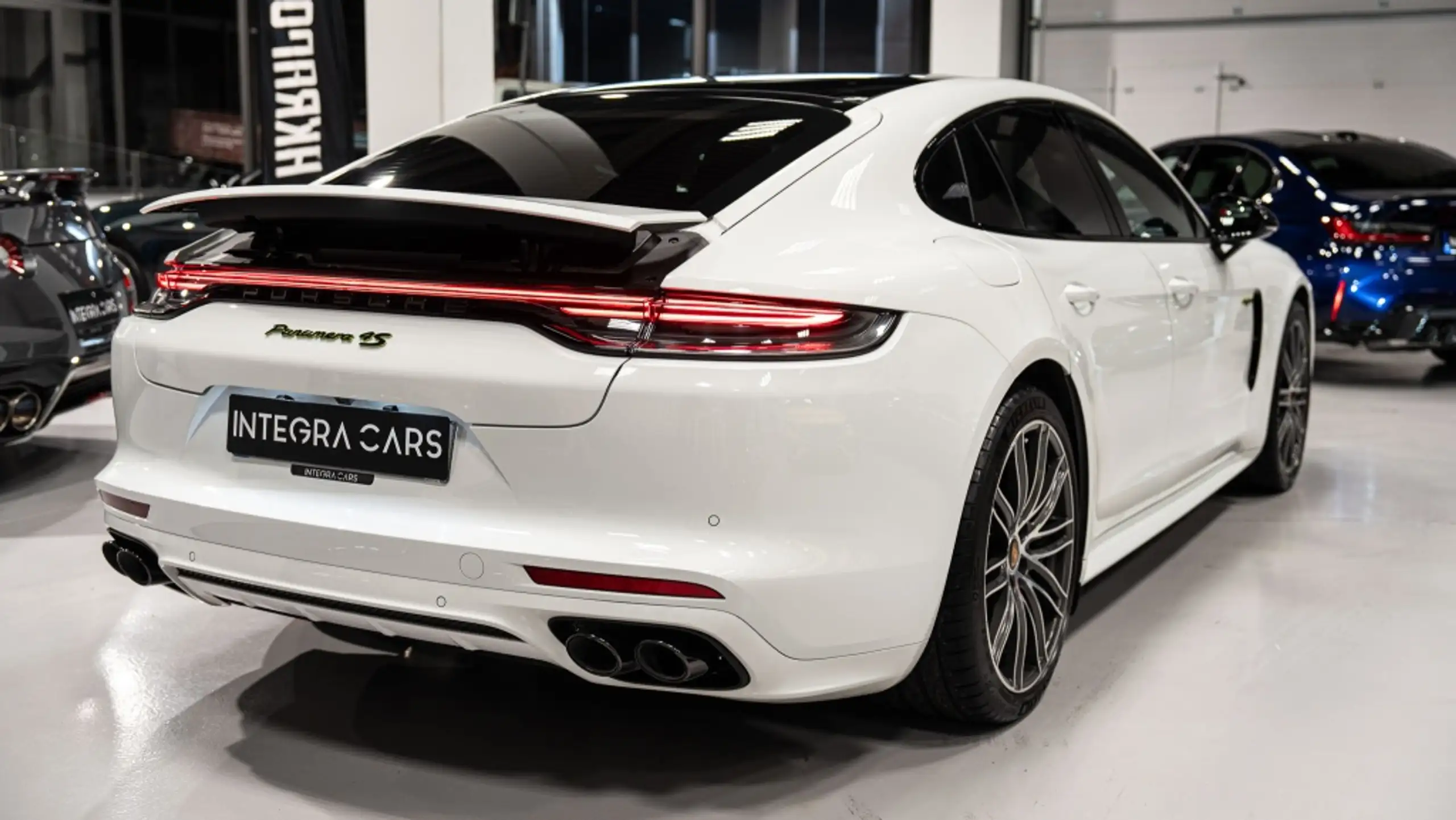 Porsche - Panamera