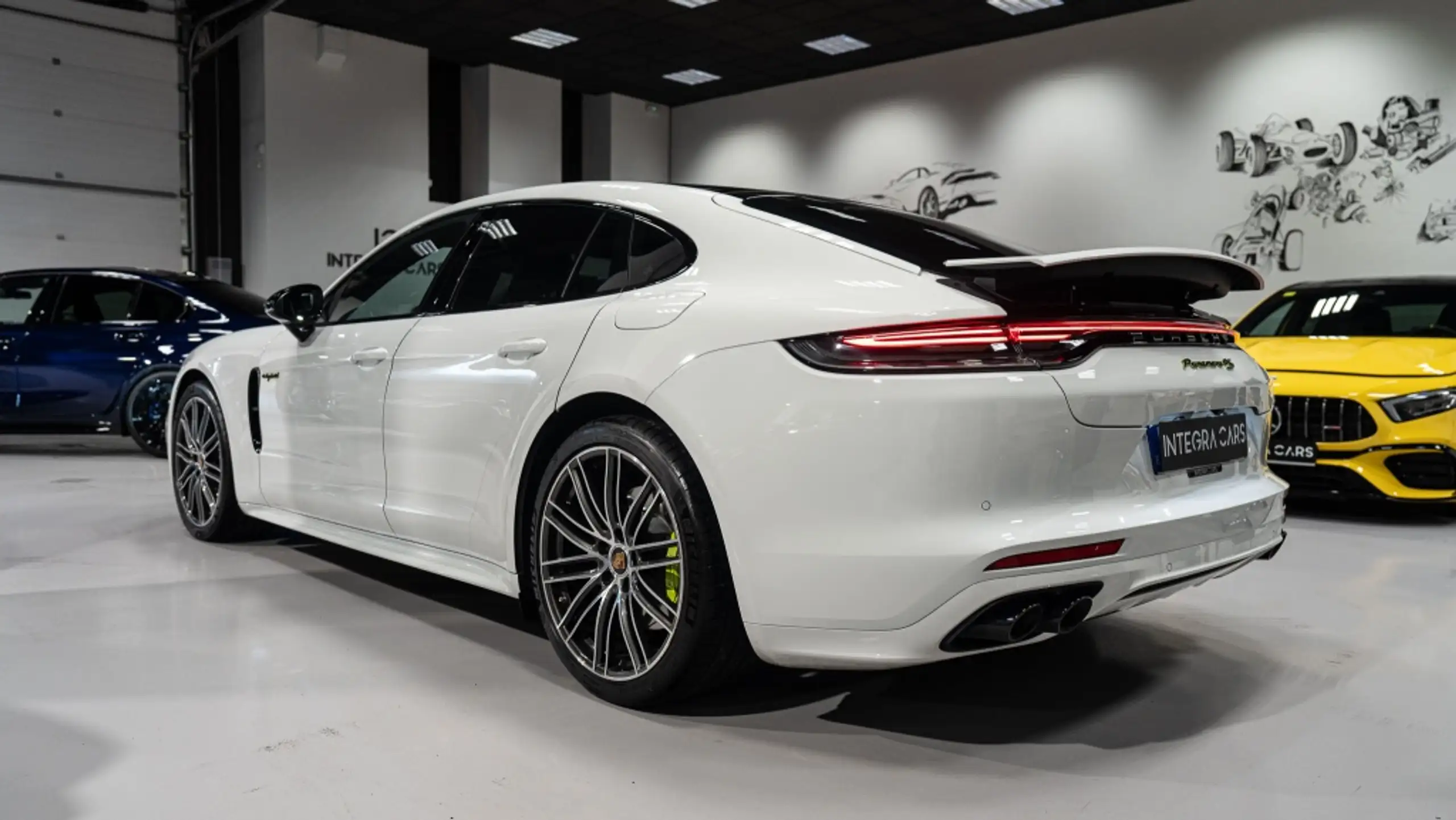 Porsche - Panamera