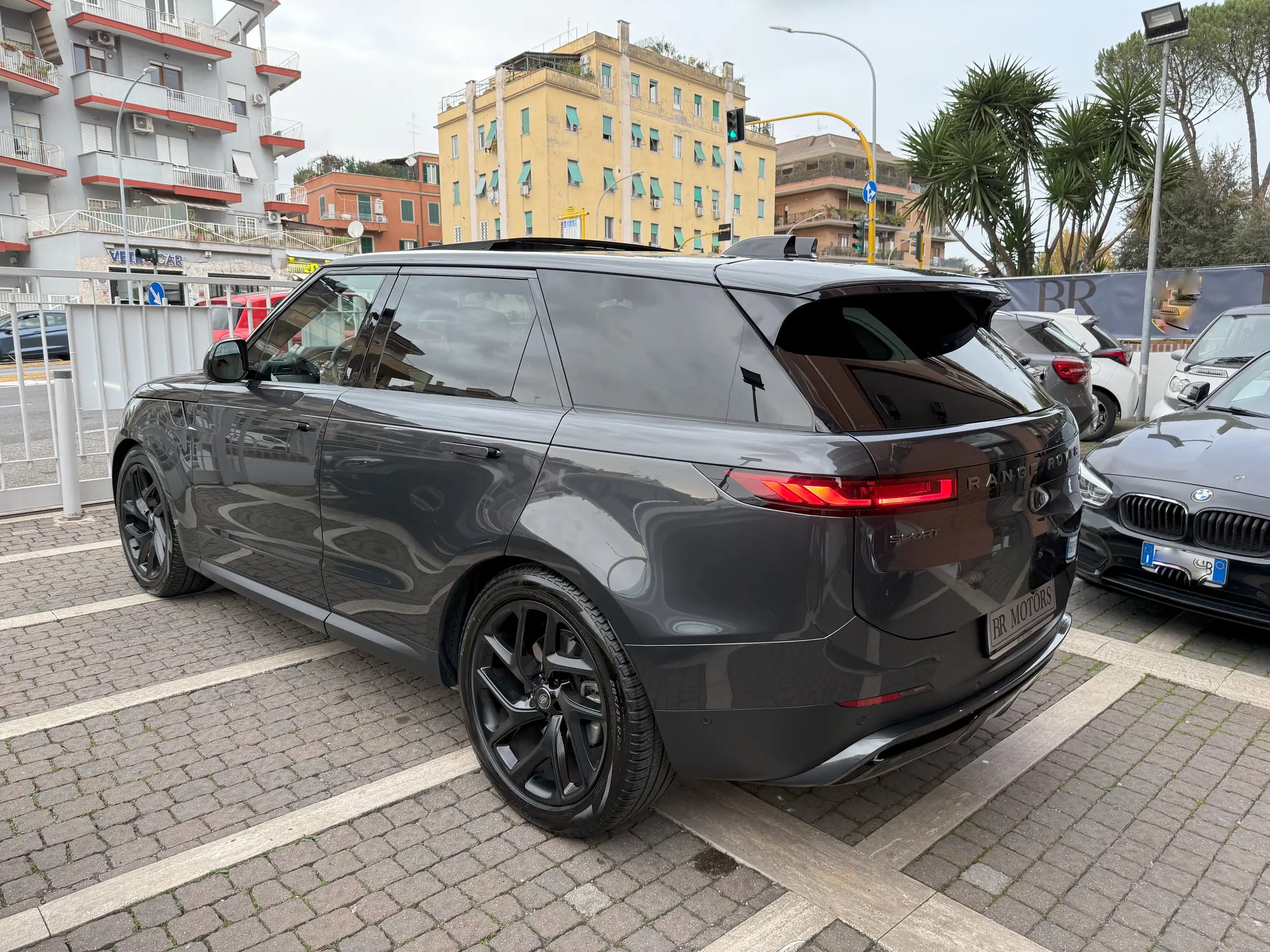 Land Rover - Range Rover Sport