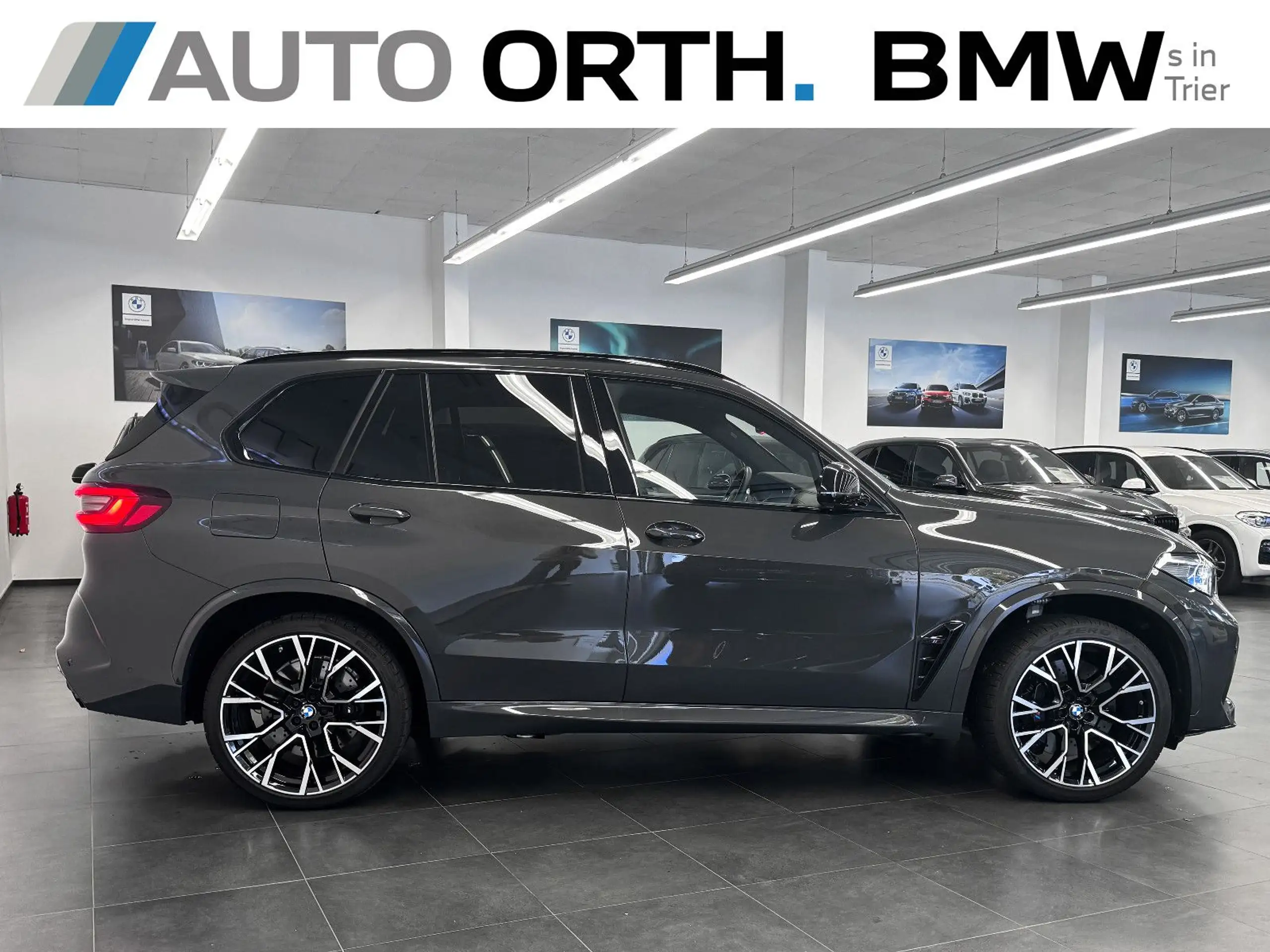 BMW - X5 M