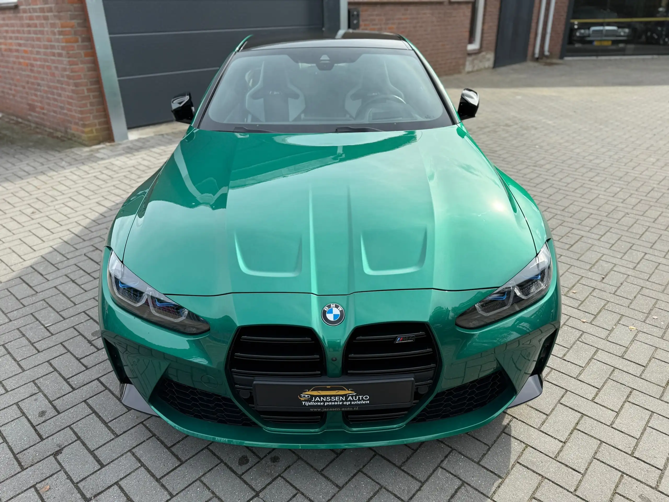 BMW - M4