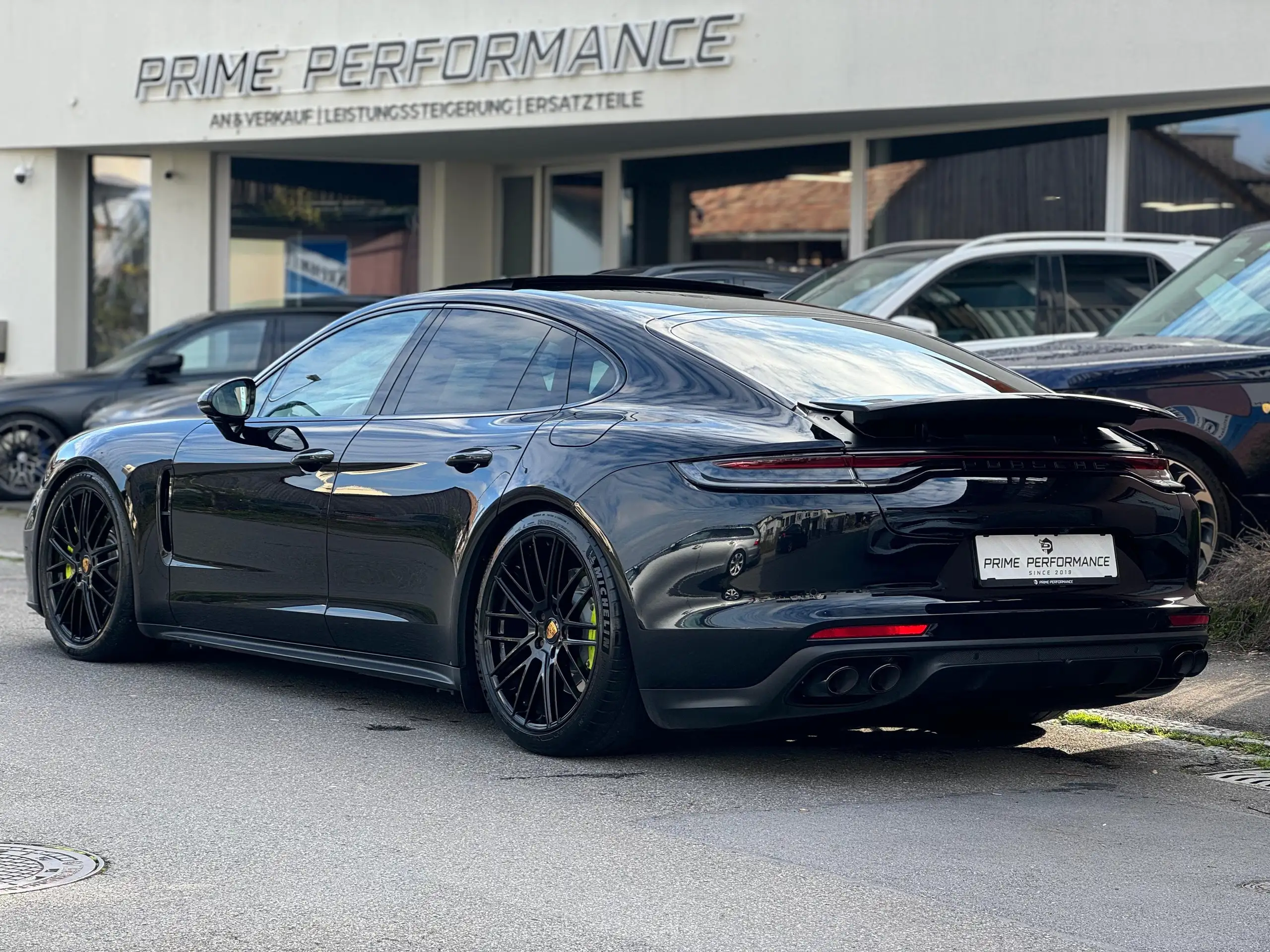 Porsche - Panamera