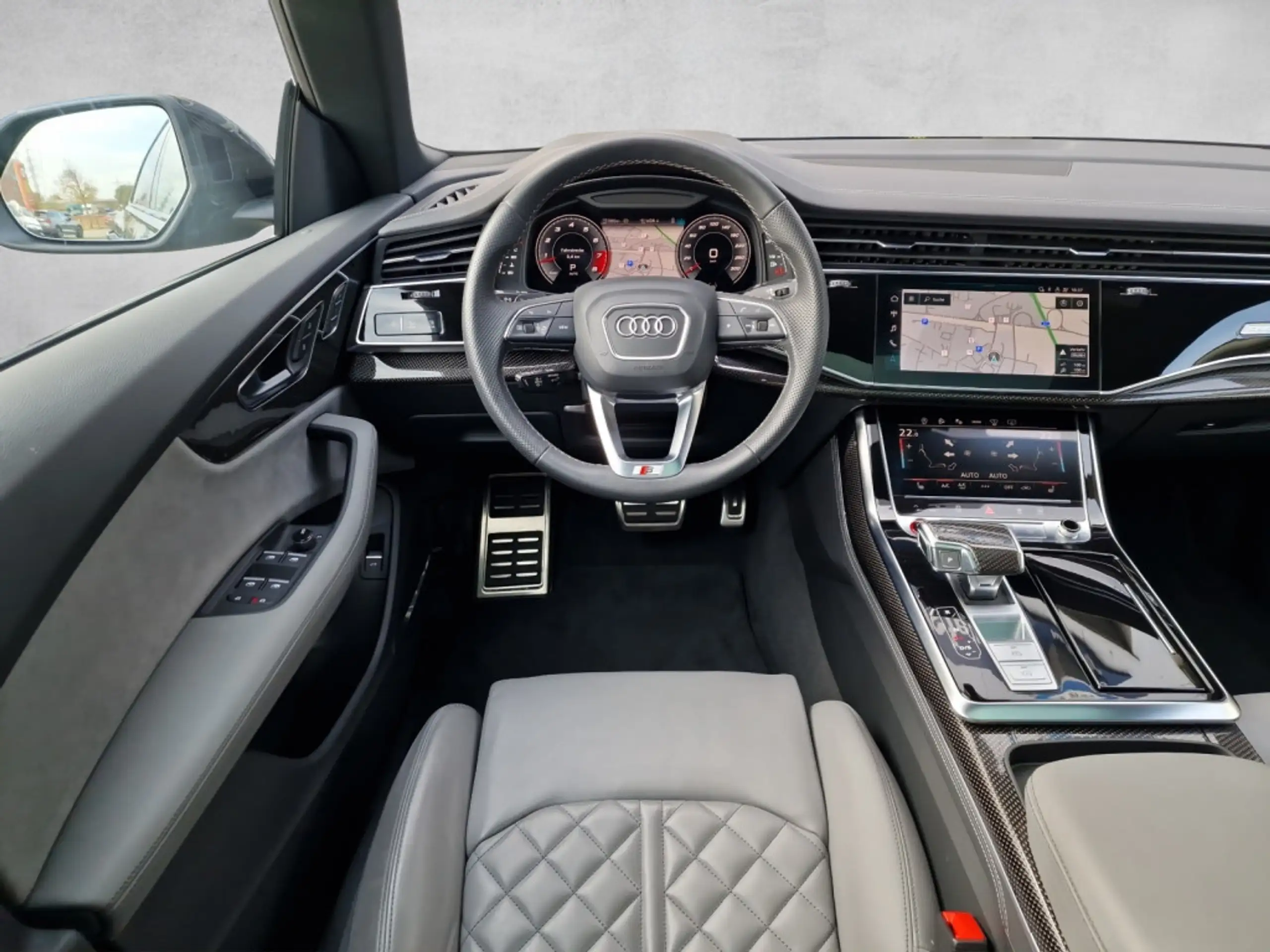 Audi - SQ8