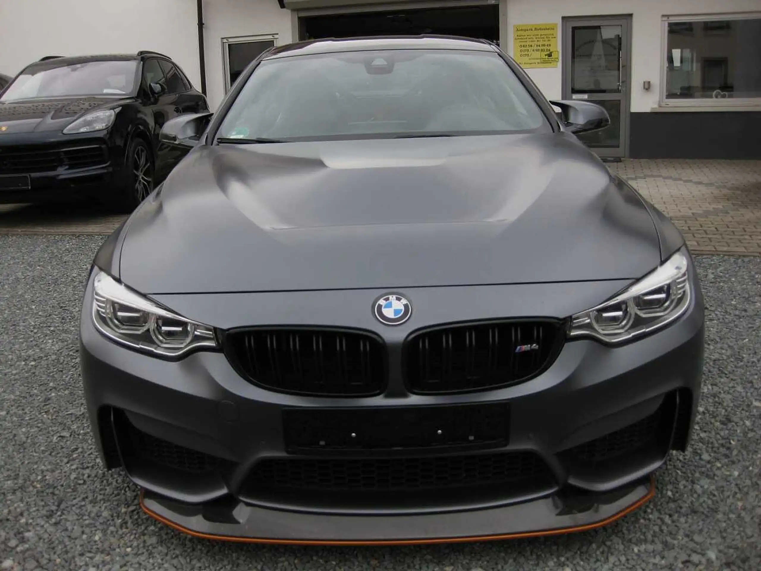 BMW - M4