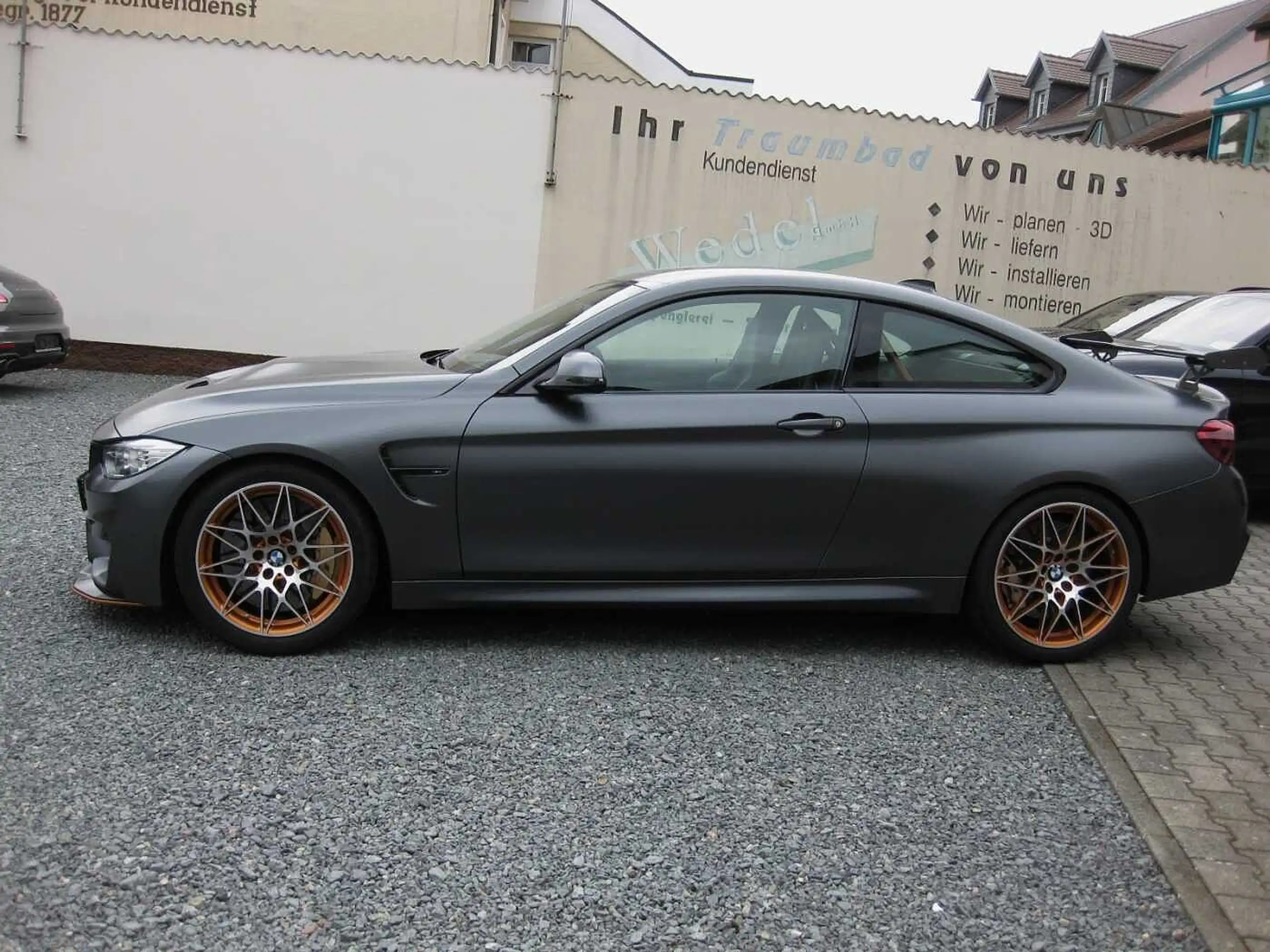 BMW - M4