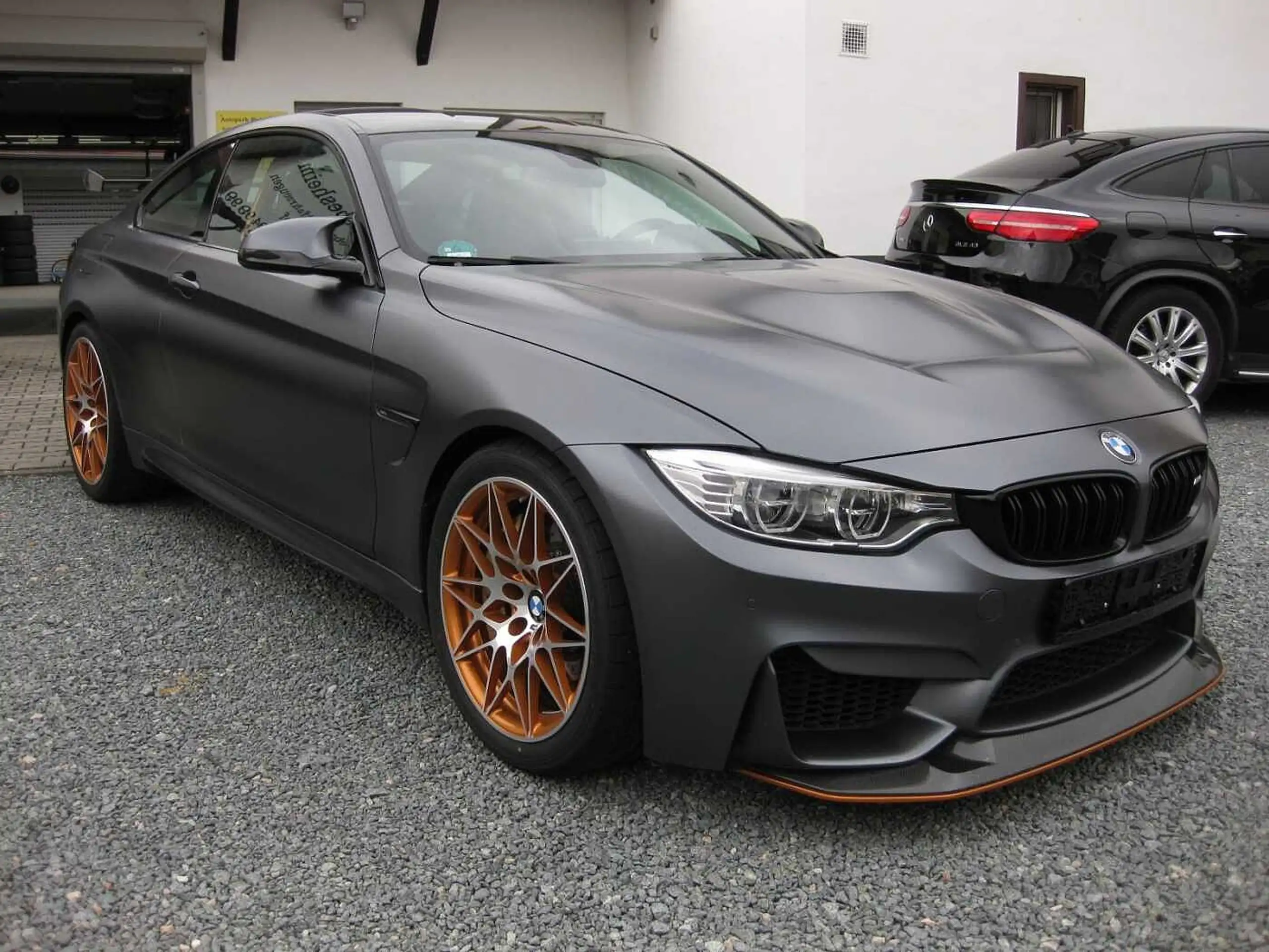 BMW - M4