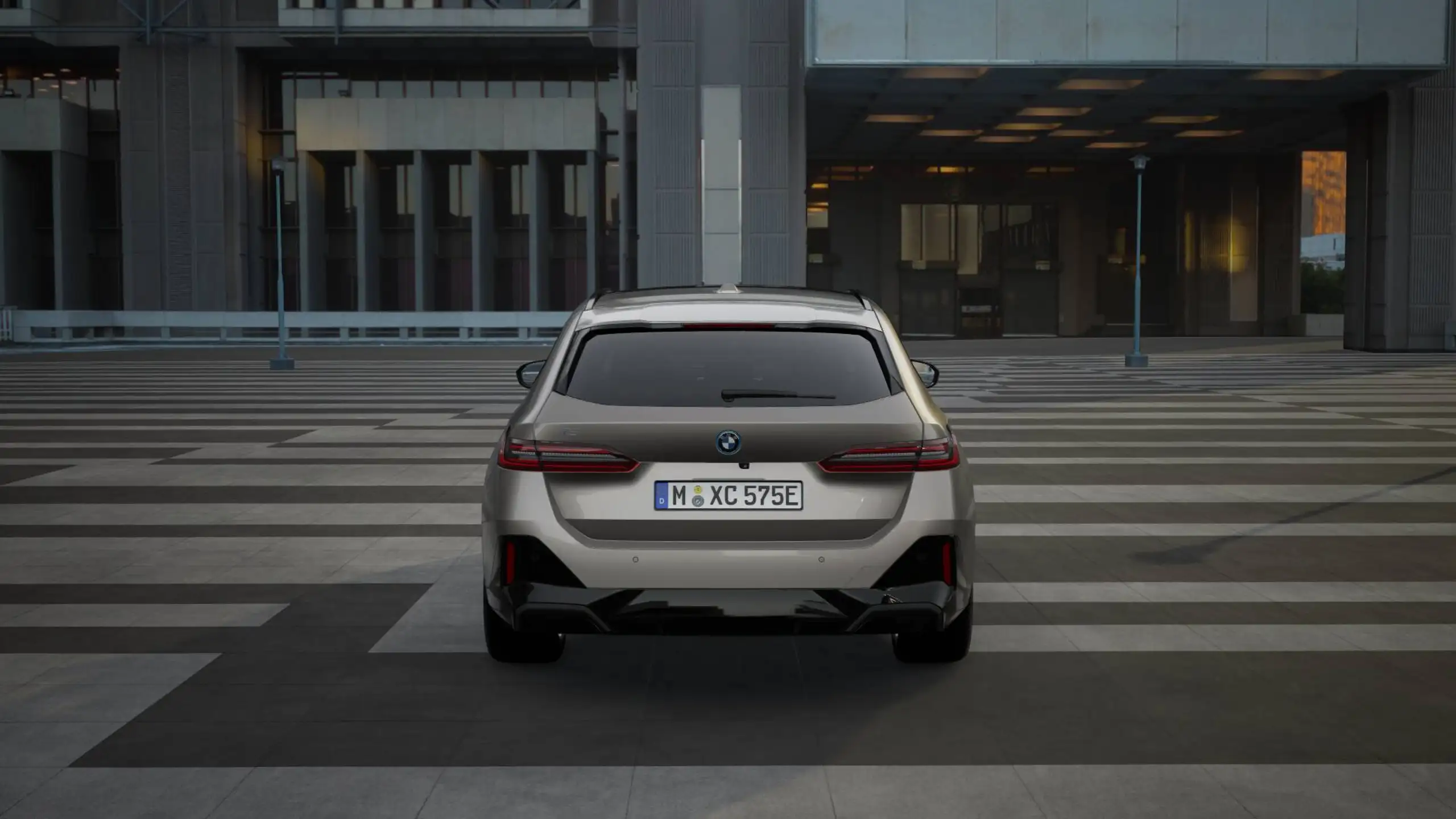 BMW - i5