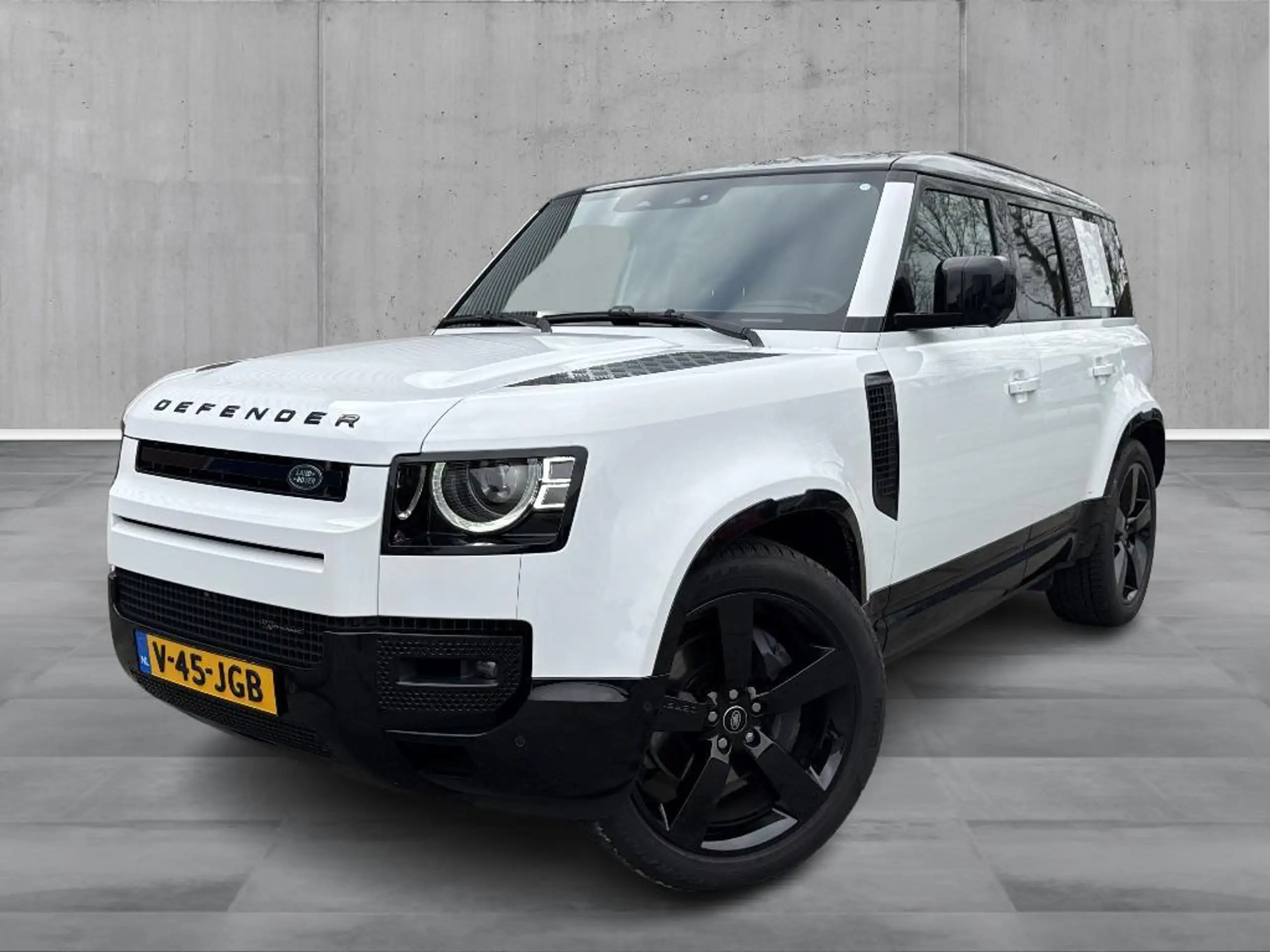 Land Rover Defender 2022