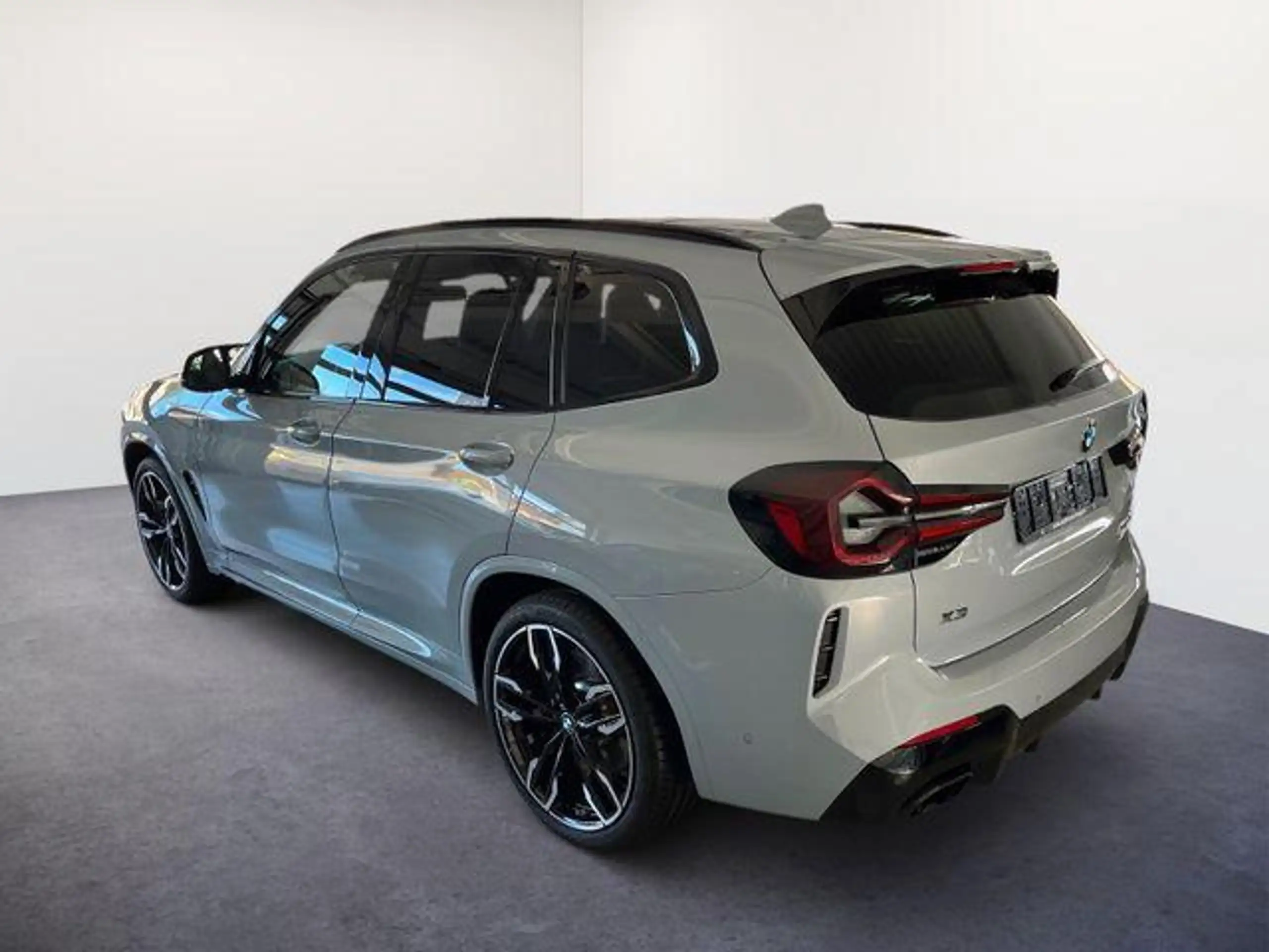 BMW - X3