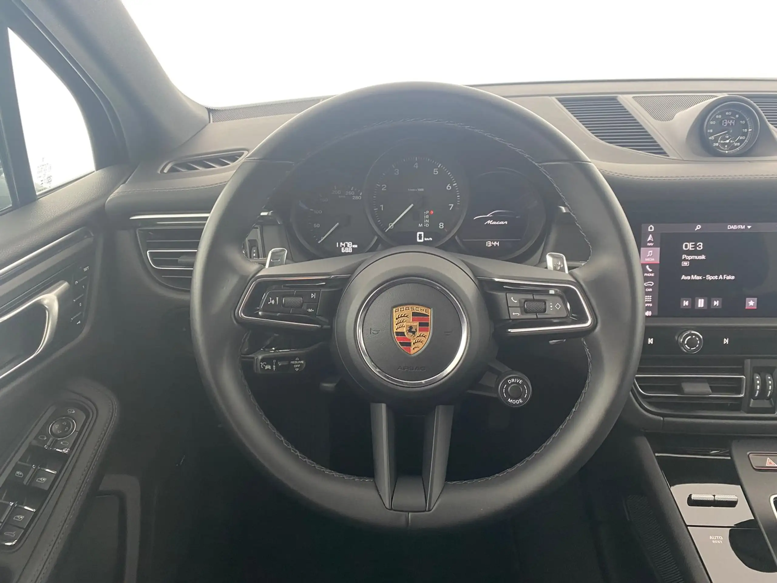 Porsche - Macan