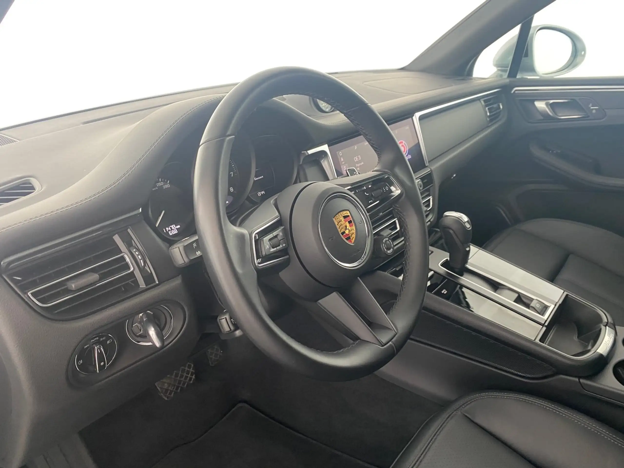 Porsche - Macan