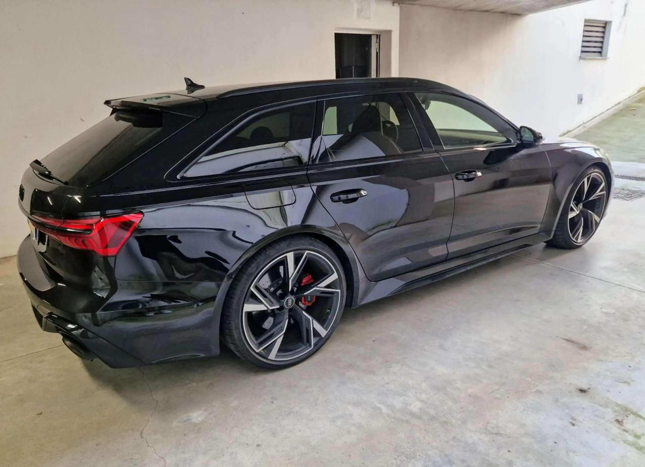 Audi - RS6