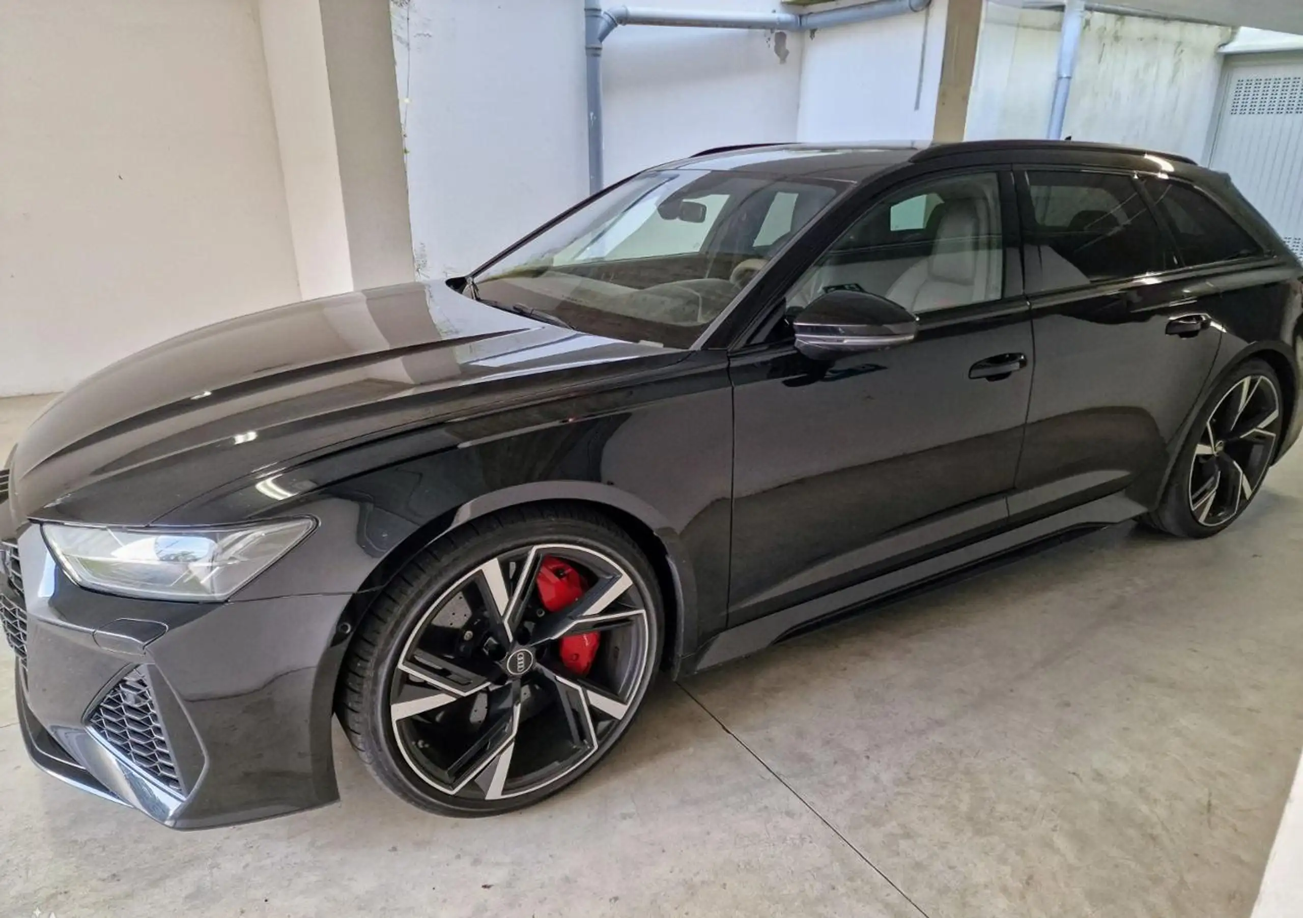 Audi - RS6