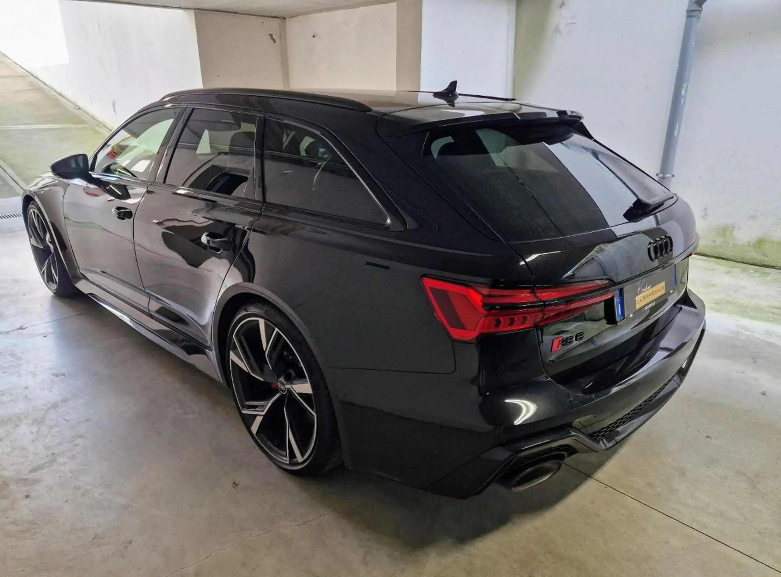 Audi - RS6