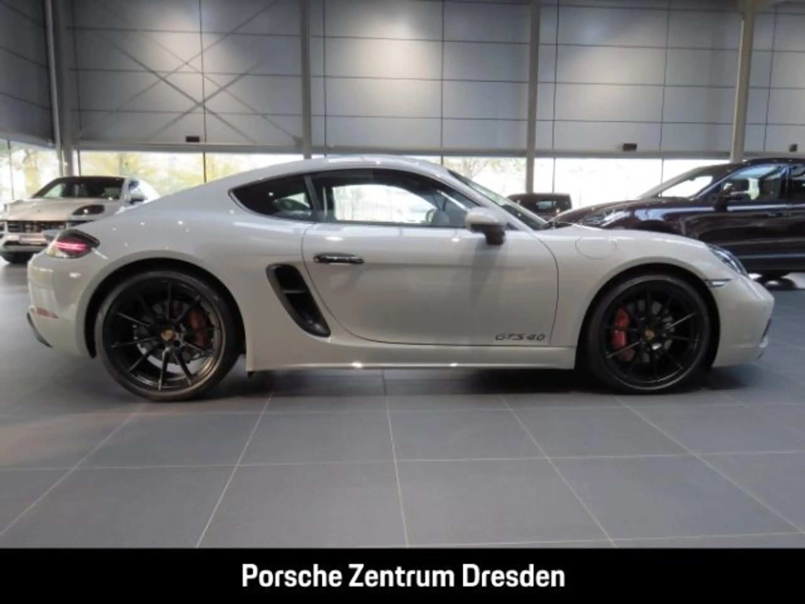 Porsche - Cayman