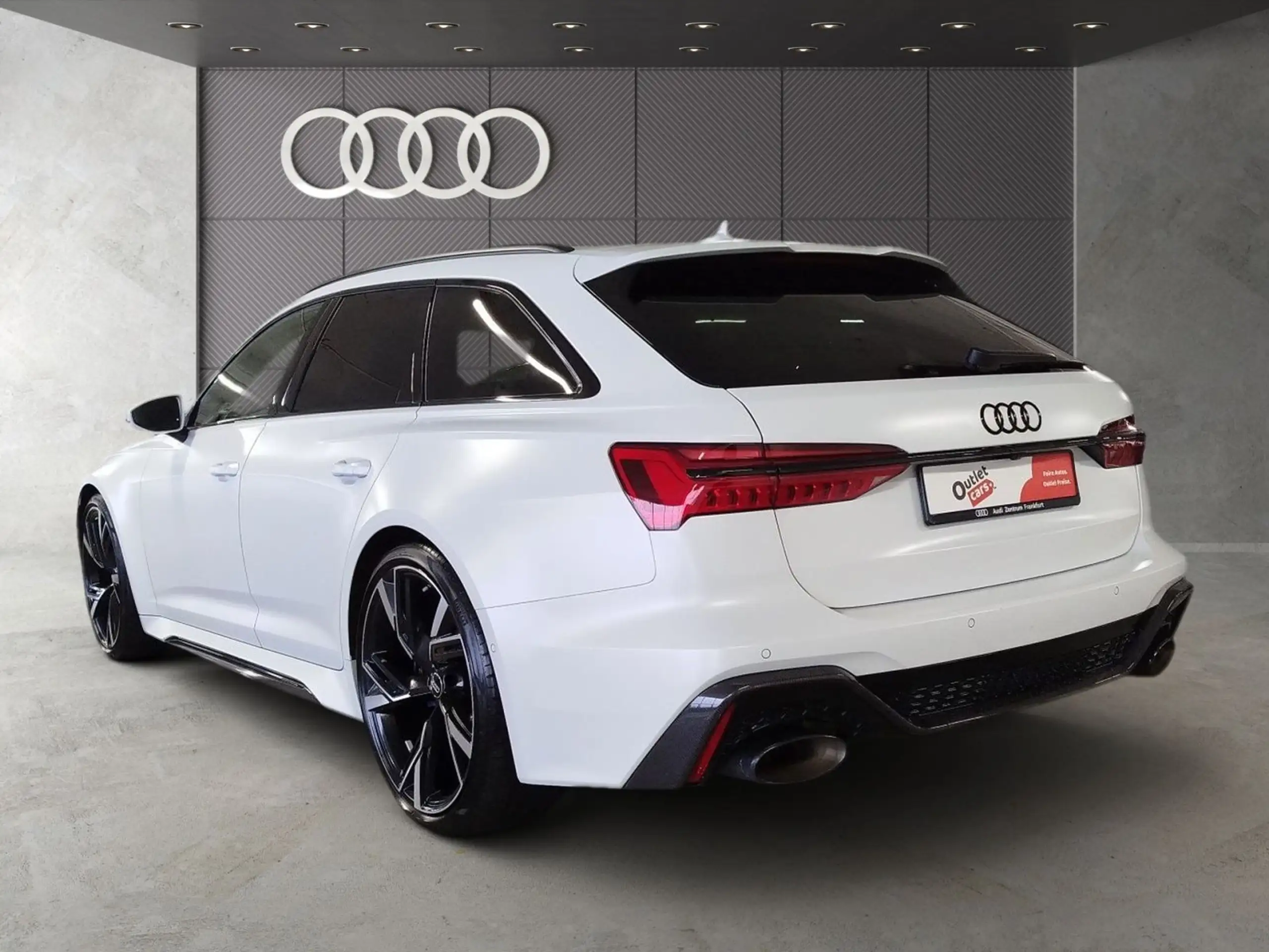 Audi - RS6