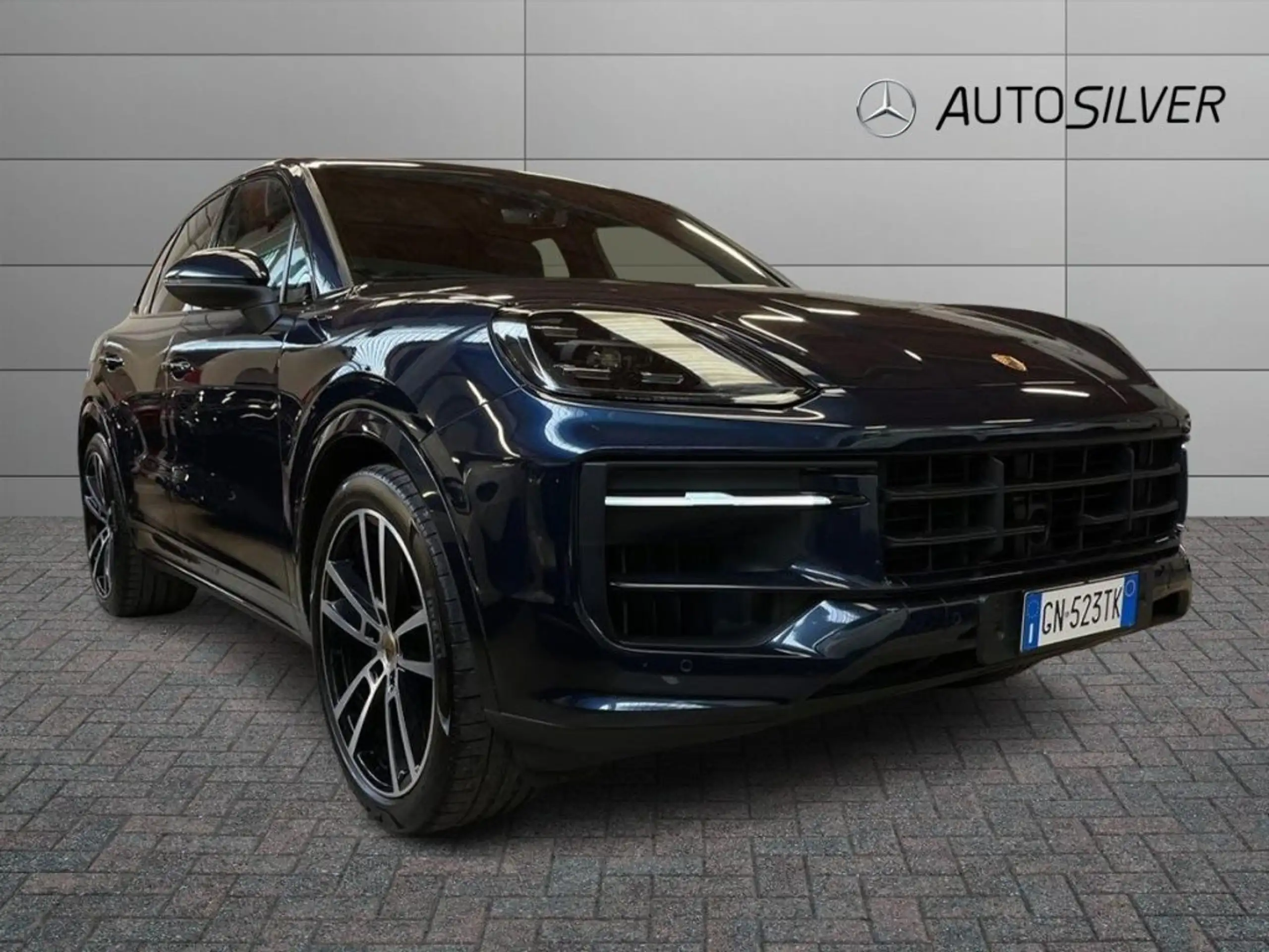 Porsche - Cayenne