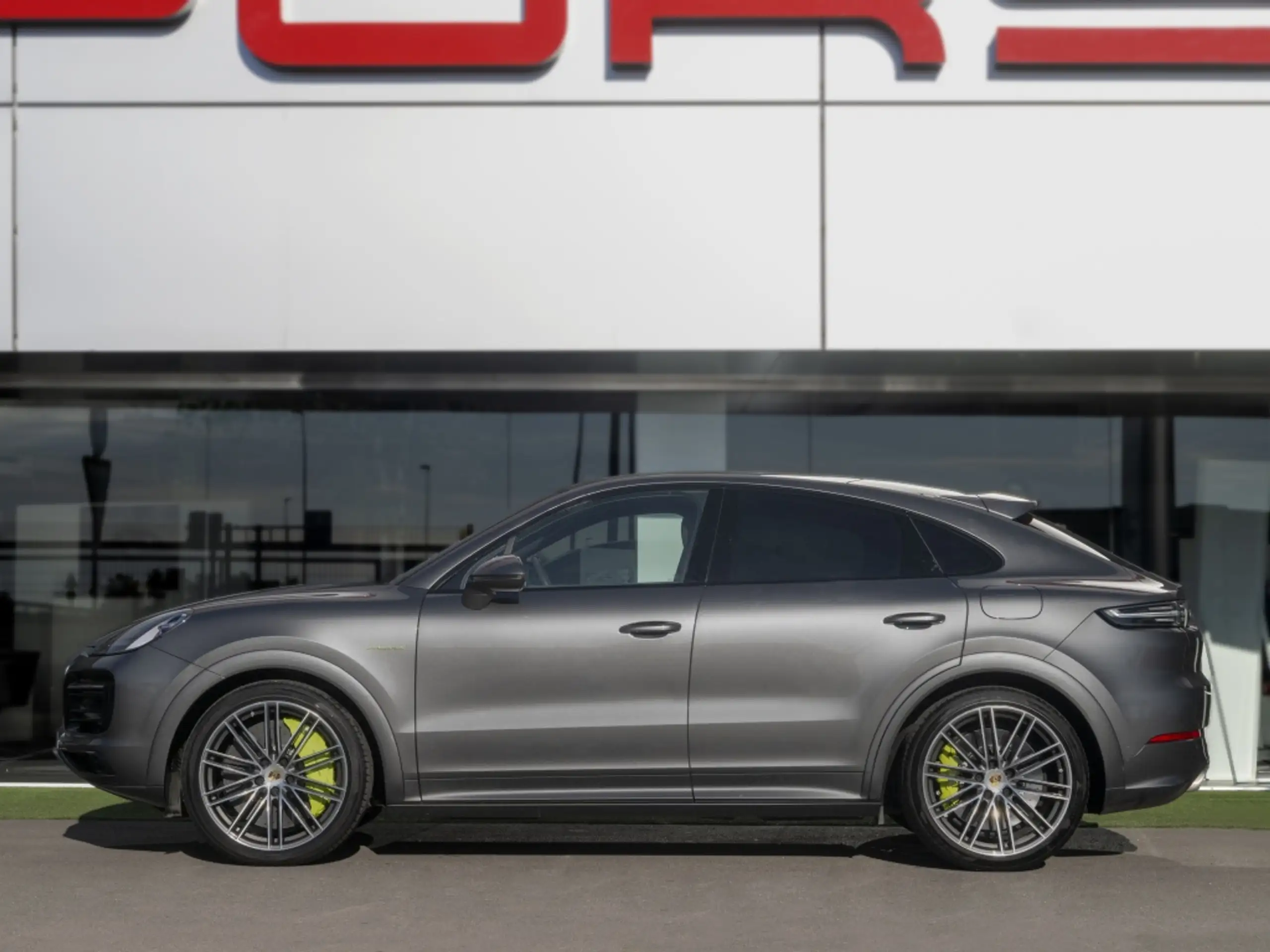 Porsche - Cayenne