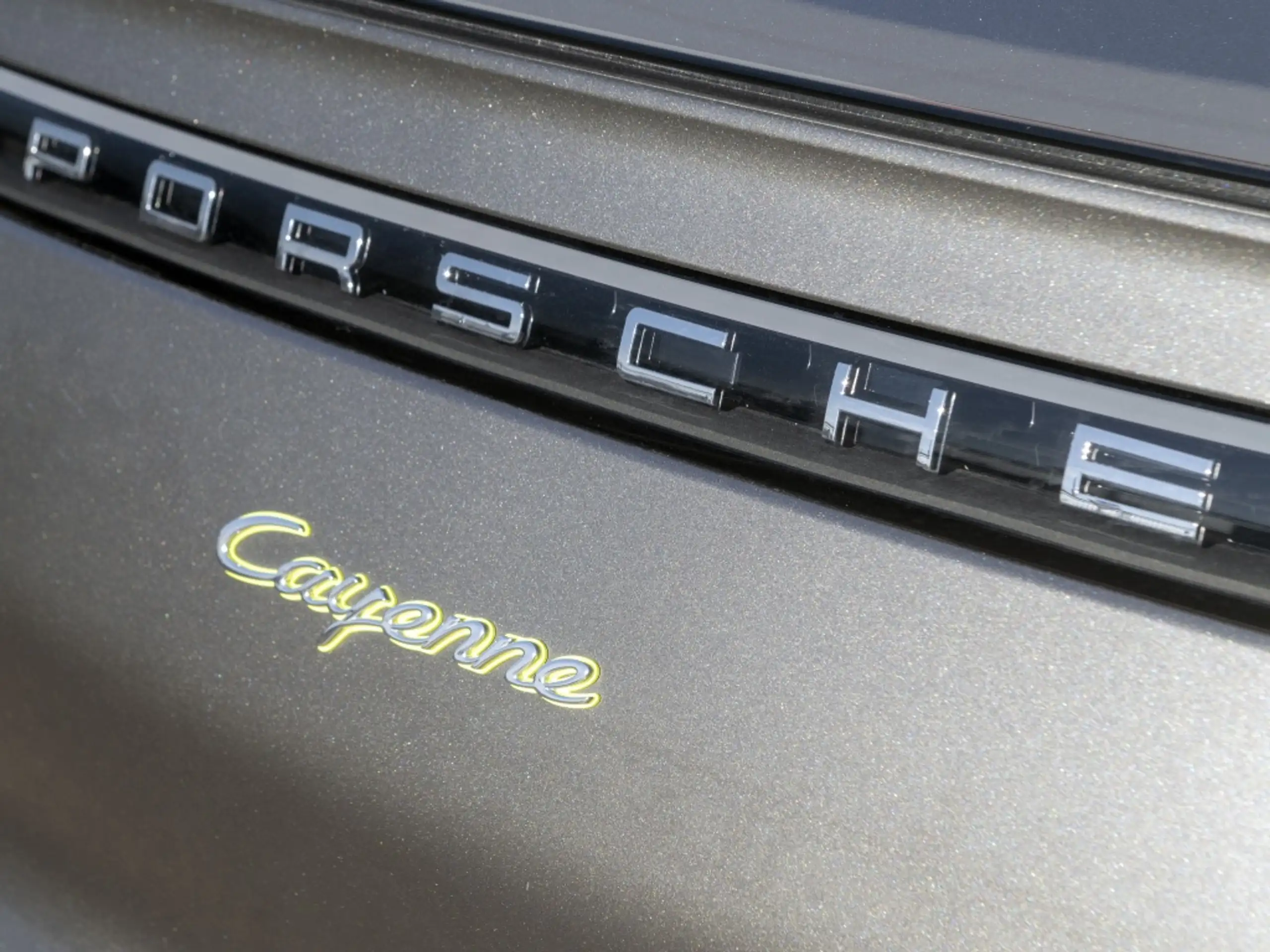 Porsche - Cayenne