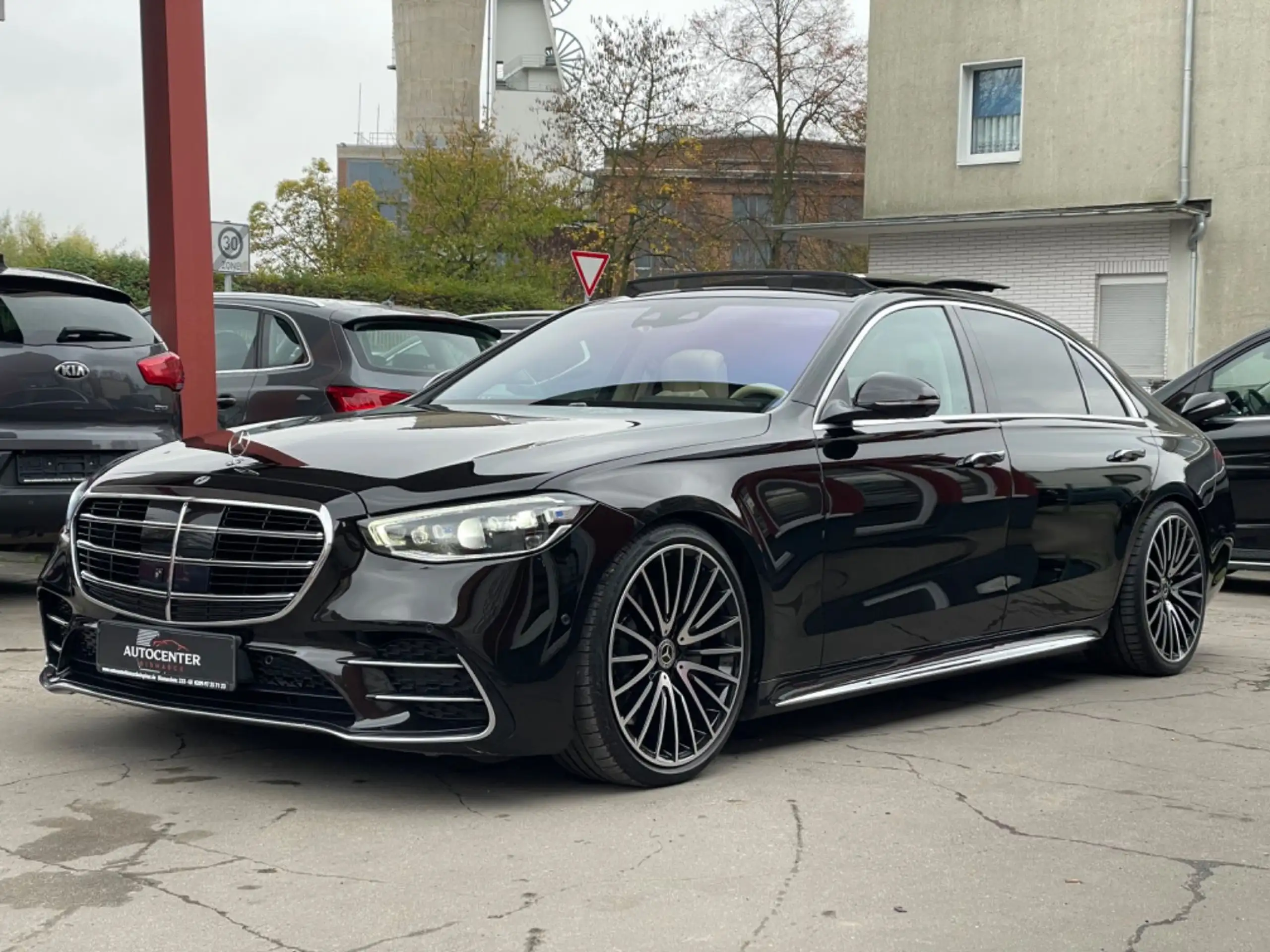 Mercedes-Benz - S 400