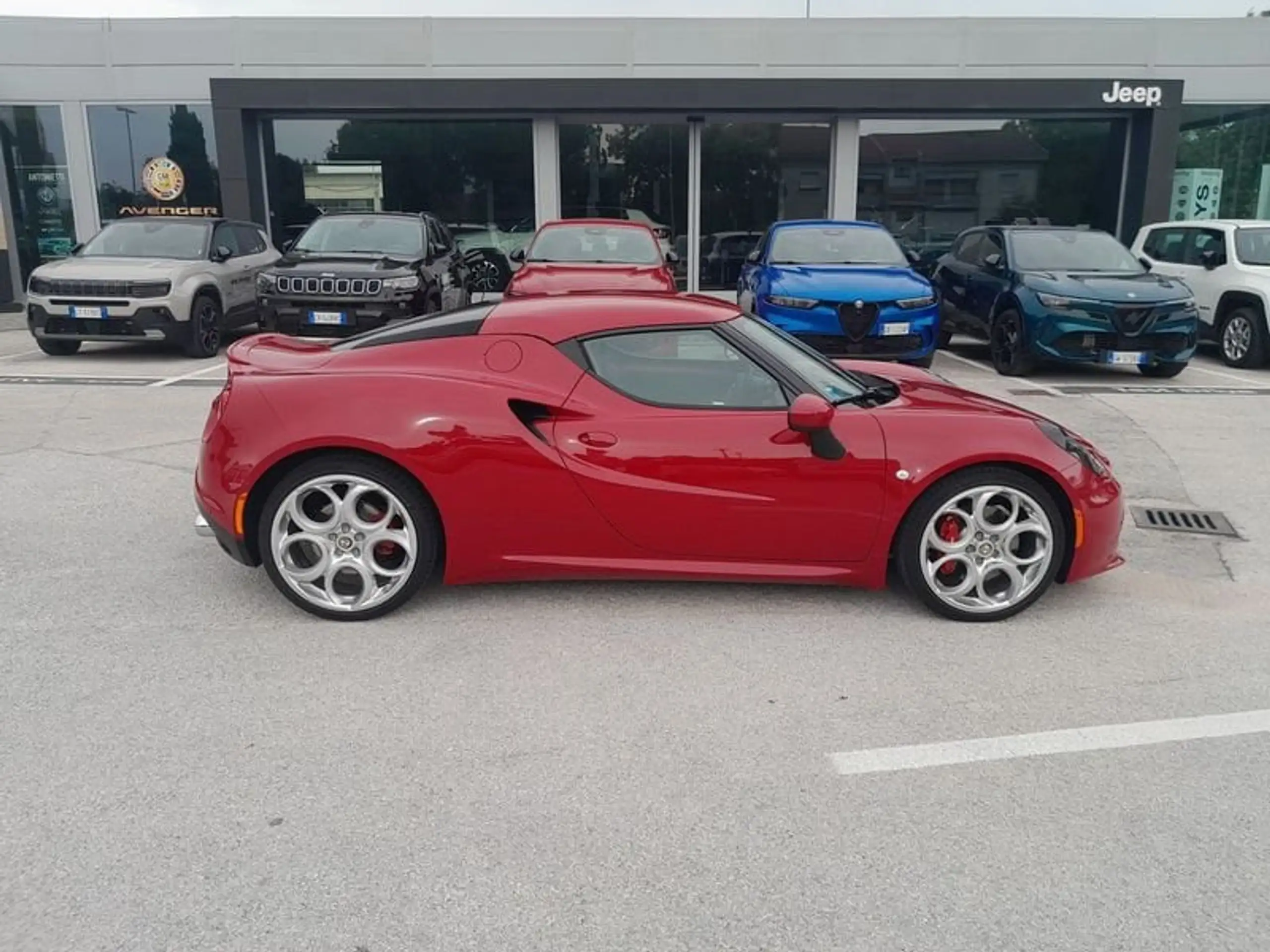 Alfa Romeo - 4C