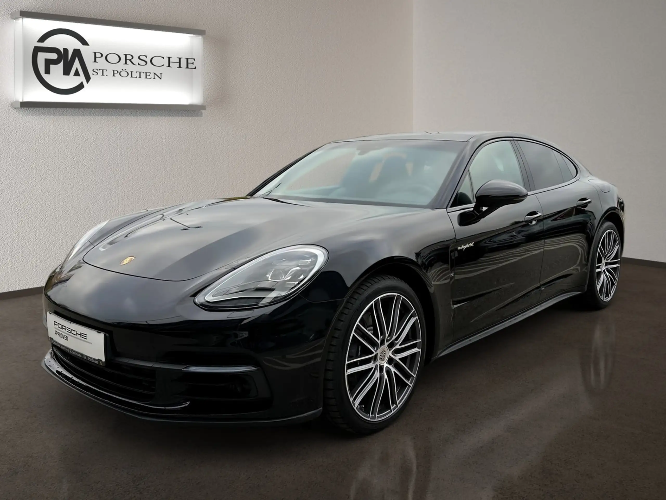 Porsche - Panamera