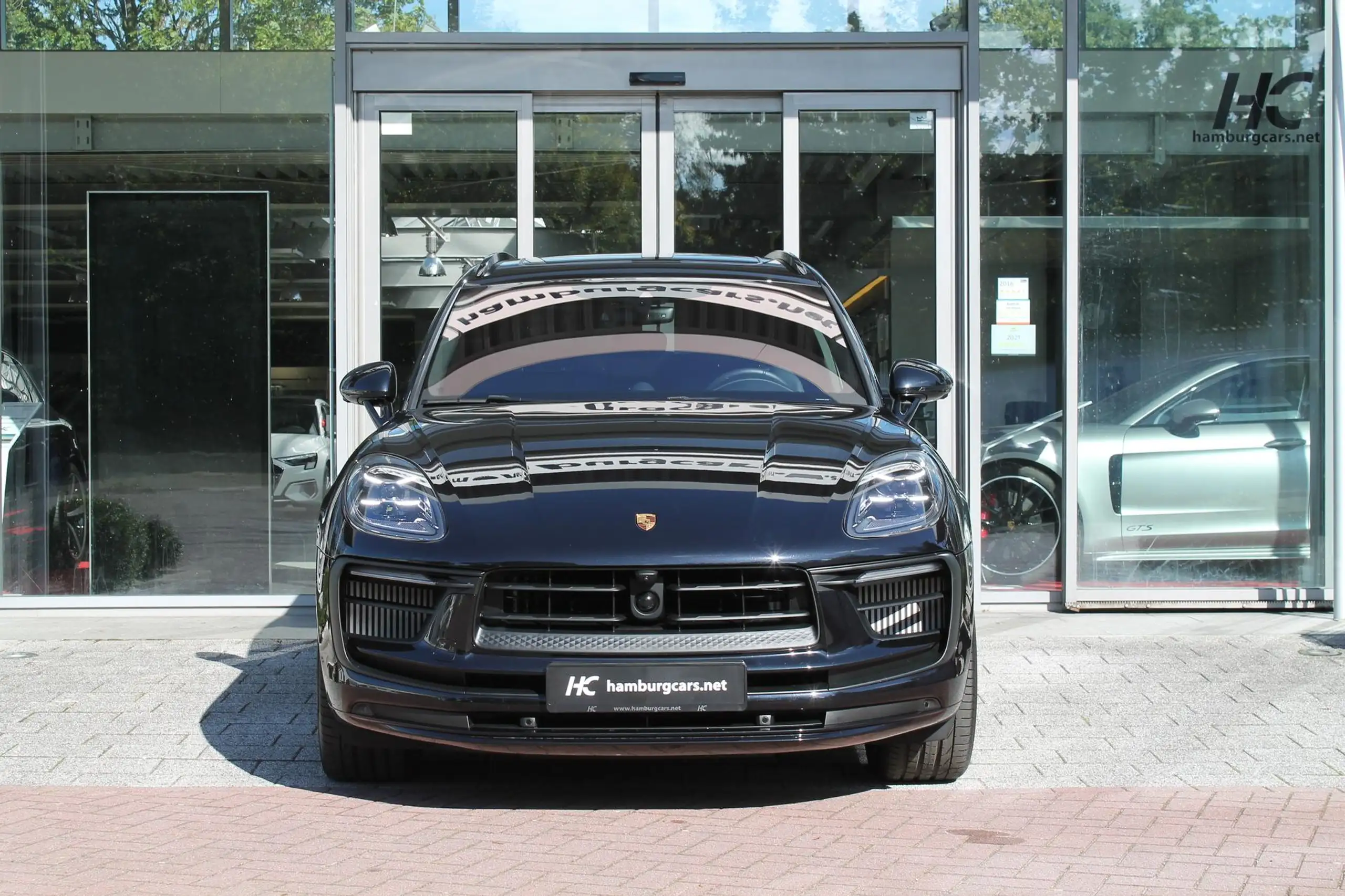 Porsche - Macan