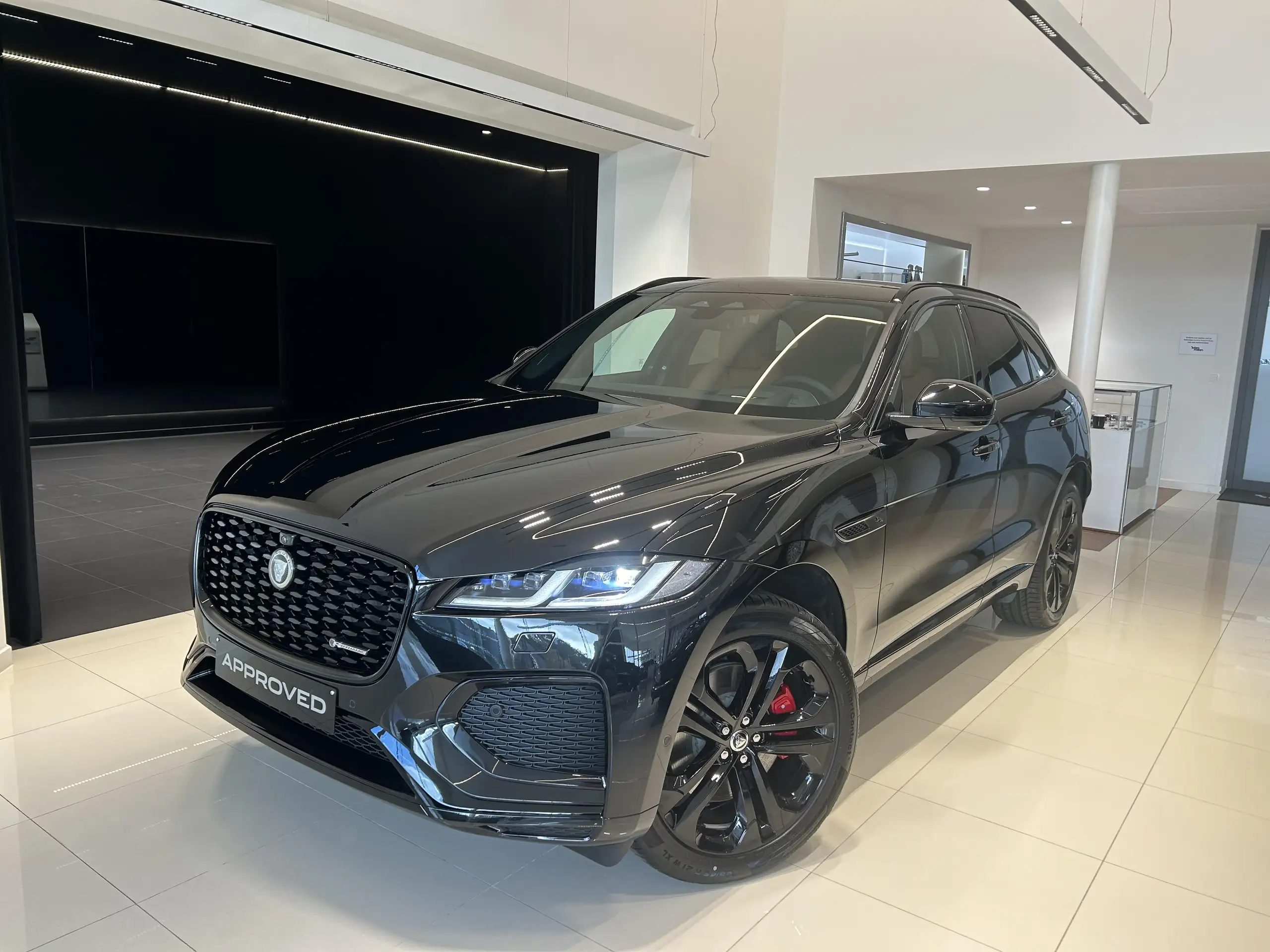 Jaguar - F-Pace